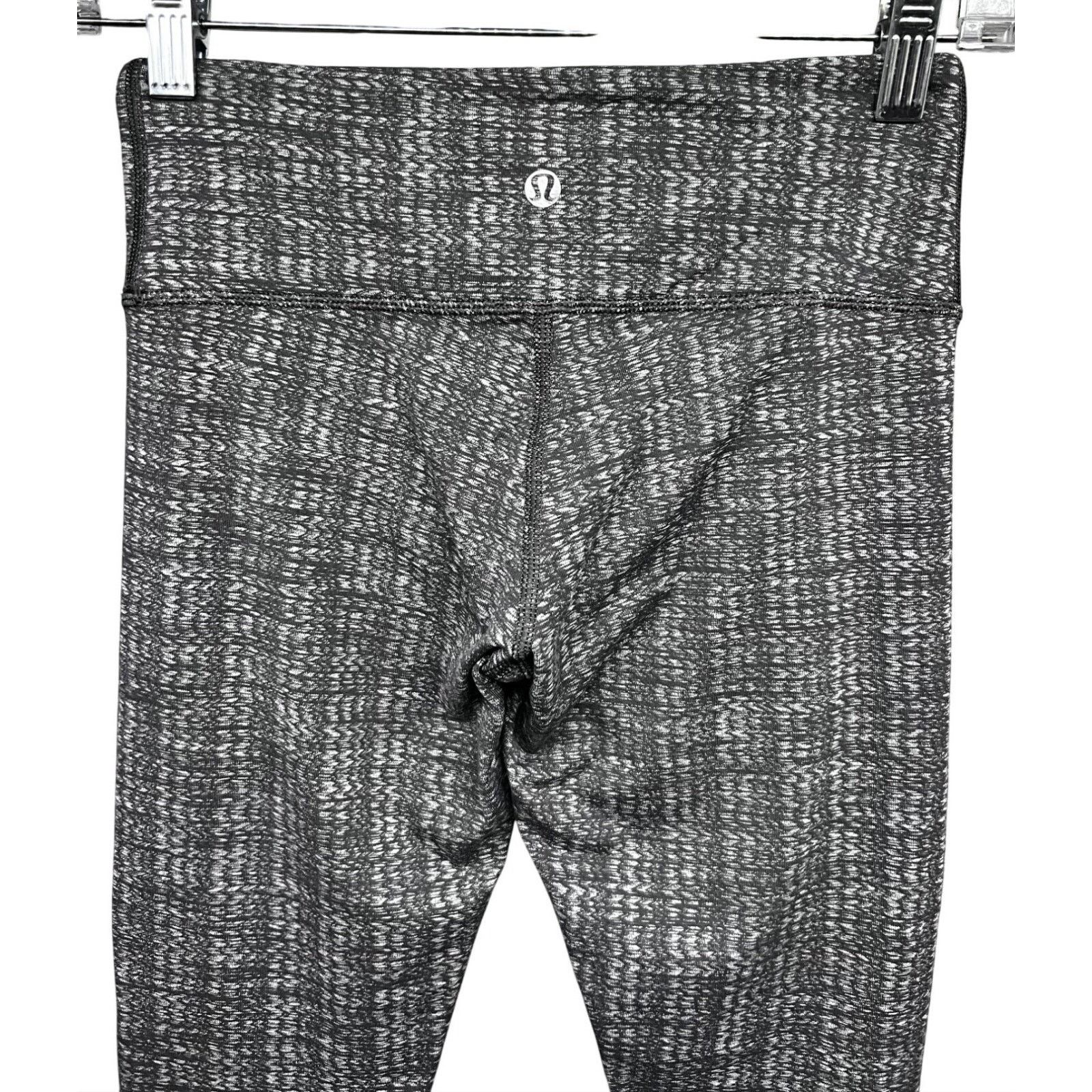 Lululemon Lululemon Wunder Under Crop Yoga Leggings Gray Ziggy Wee 4 Size 27" / US 4 / IT 40 - 6 Thumbnail