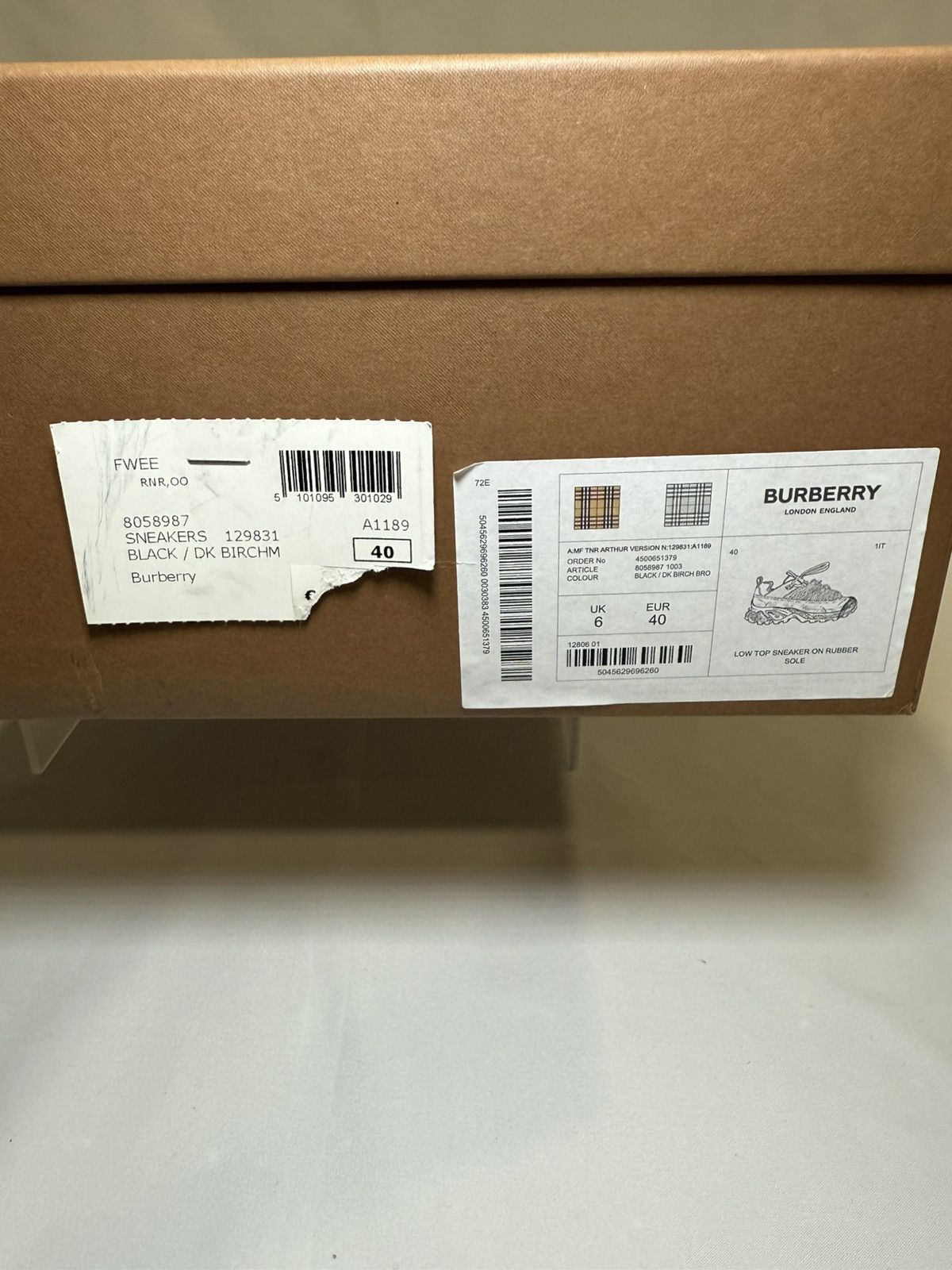 Burberry Burberry Arthur Sneaker Size US 7 / EU 40 - 12 Thumbnail