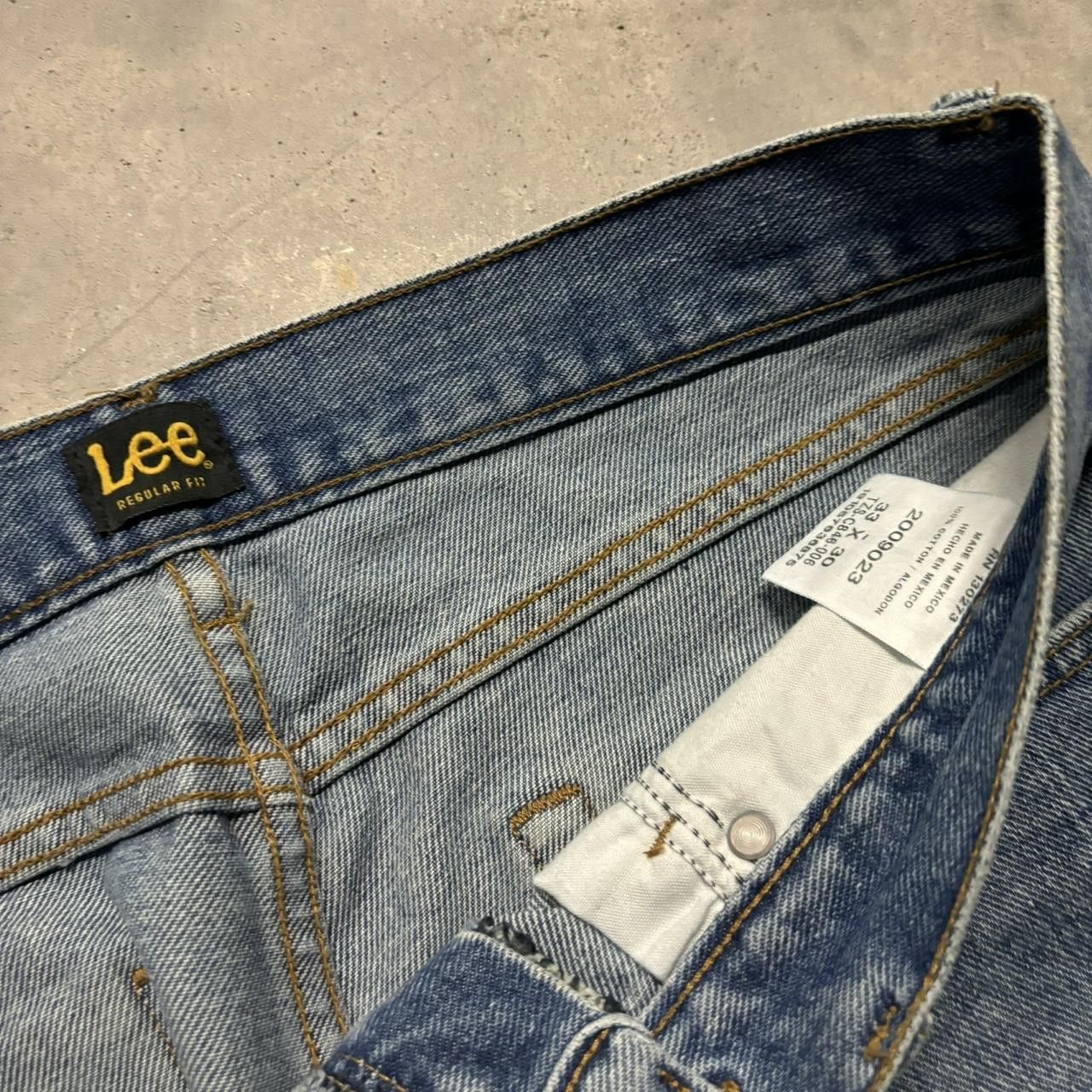 Japanese Brand × Vintage Crazy Vintage Y2K/2000s Grunge Medium Wash Essential Denim Jeans! Size US 33 - 8 Thumbnail