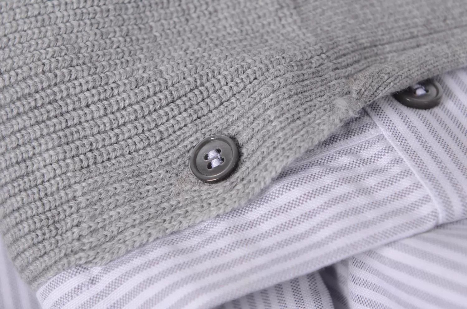 Thom Browne Thom Browne men's shirt Size US M / EU 48-50 / 2 - 8 Thumbnail