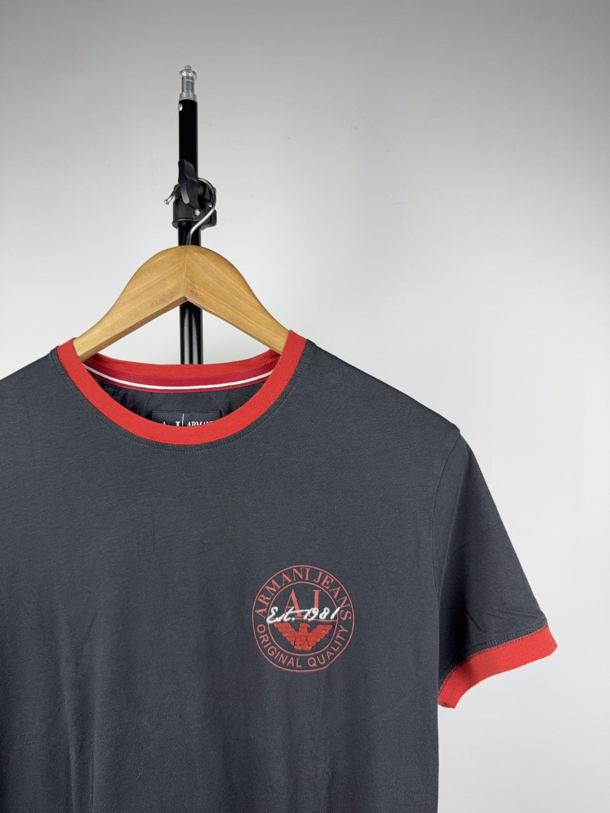 Armani Retro 00s Armani Jeans Red Trim Logo Ringer T-Shirt Navy Size US L / EU 52-54 / 3 - 2 Thumbnail