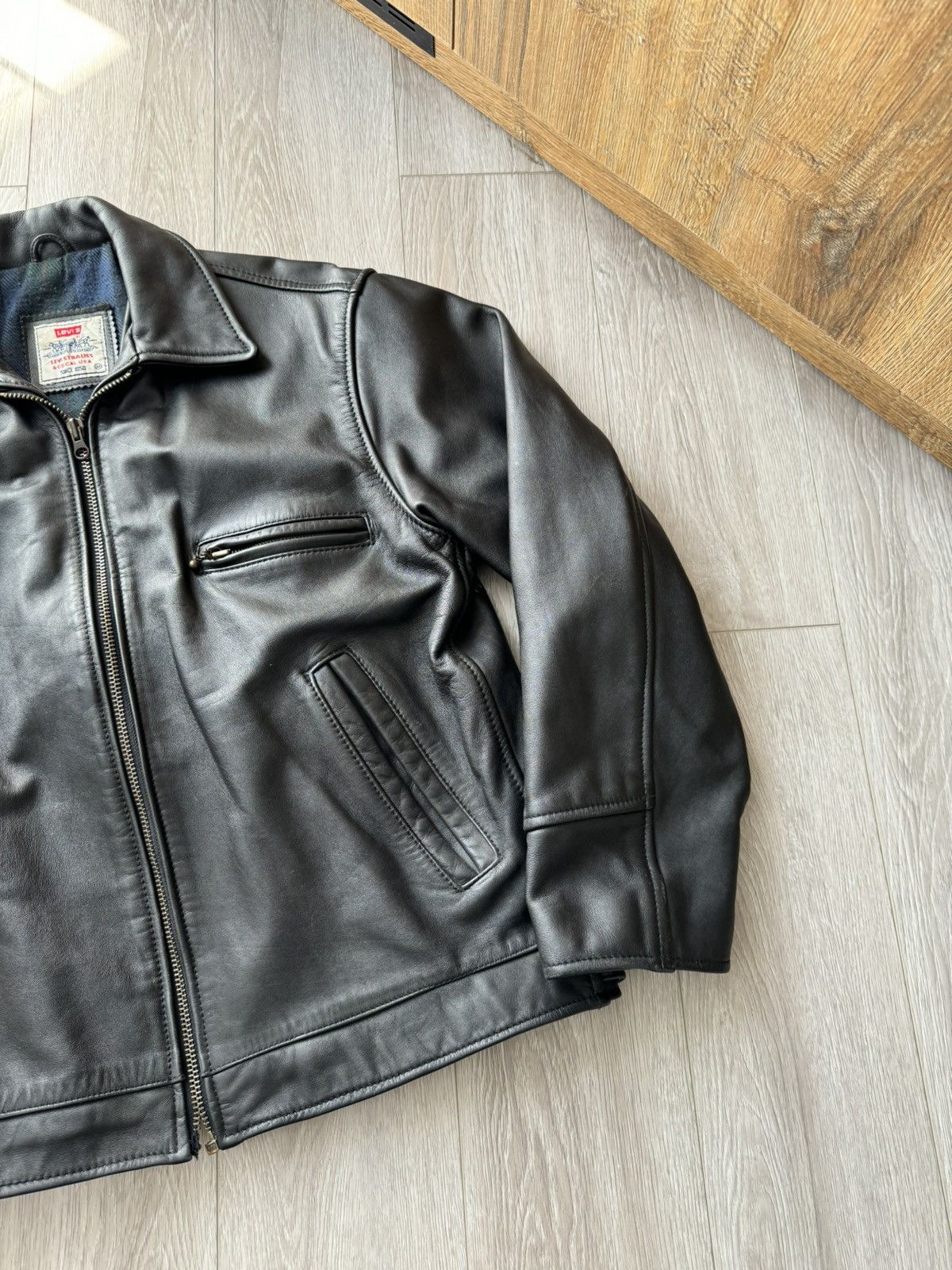 Levi's VINTAGE 90s LEVIS HEAVY LEATHER JACKET Size US M / EU 48-50 / 2 - 3 Thumbnail
