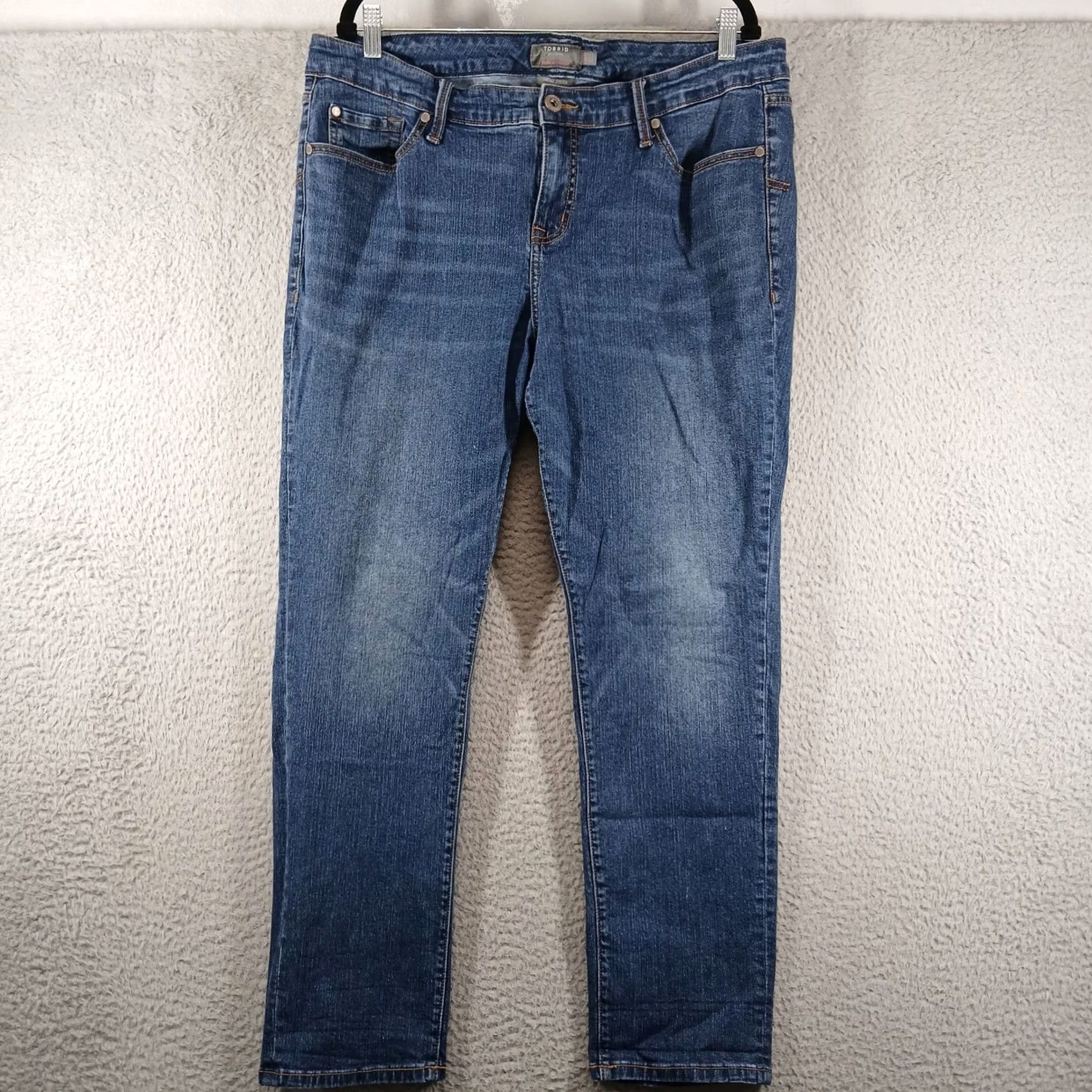 Torrid Item Specifications: Brand: Adidas Size 38" / US 16 / IT 52 - 2 Thumbnail