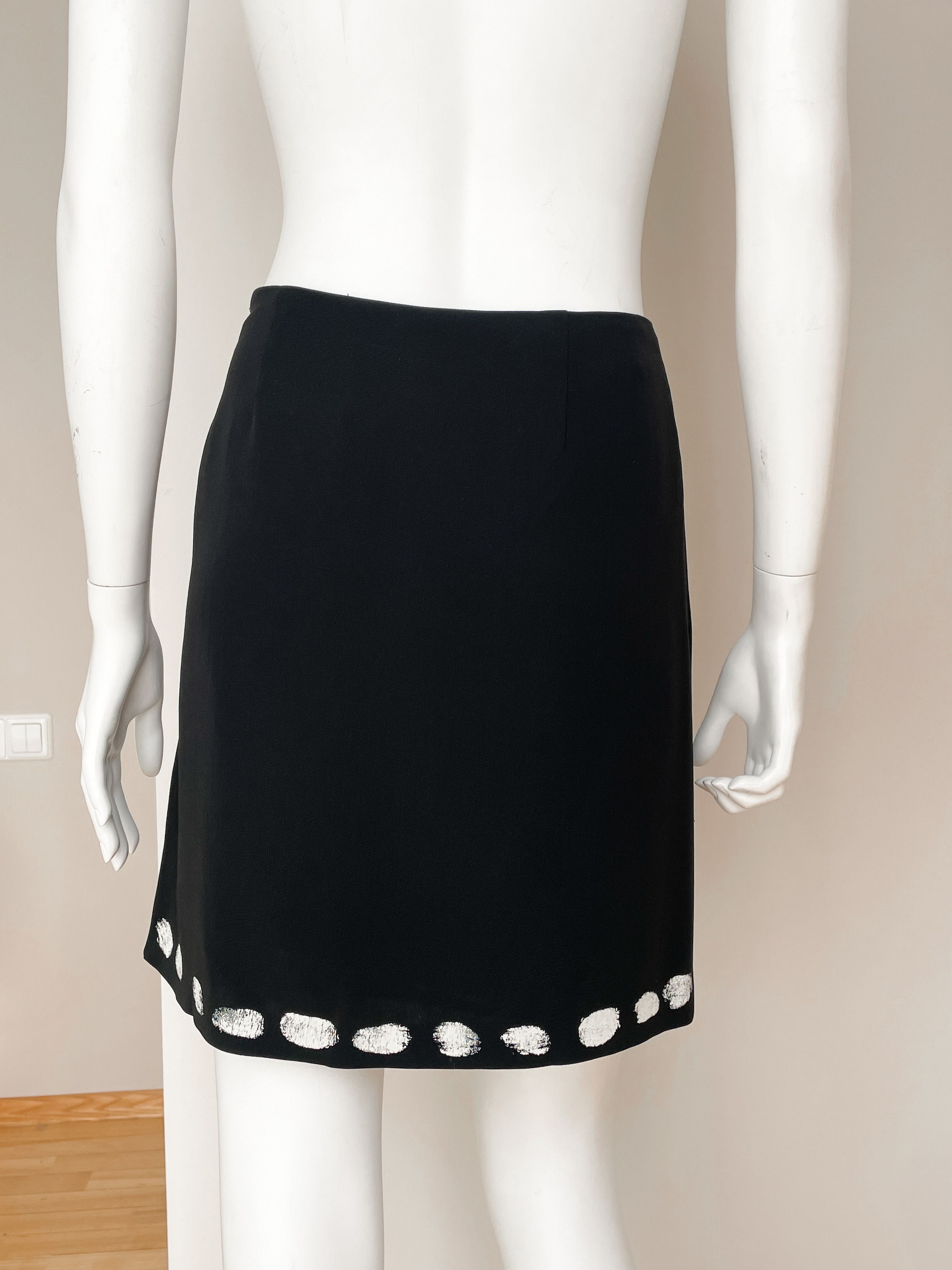 Moschino Moschino Couture black skirt Size 28" / US 6 / IT 42 - 3 Thumbnail
