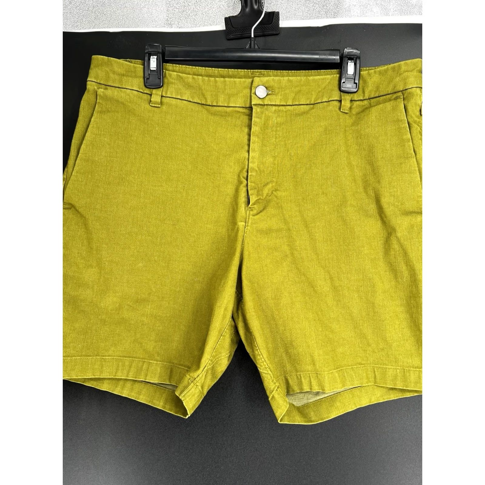 Lululemon Lululemon Commission Shorts Mens 36 Green Classic 7" Chino Casual Performance Size US 36 / EU 52 - 4 Thumbnail