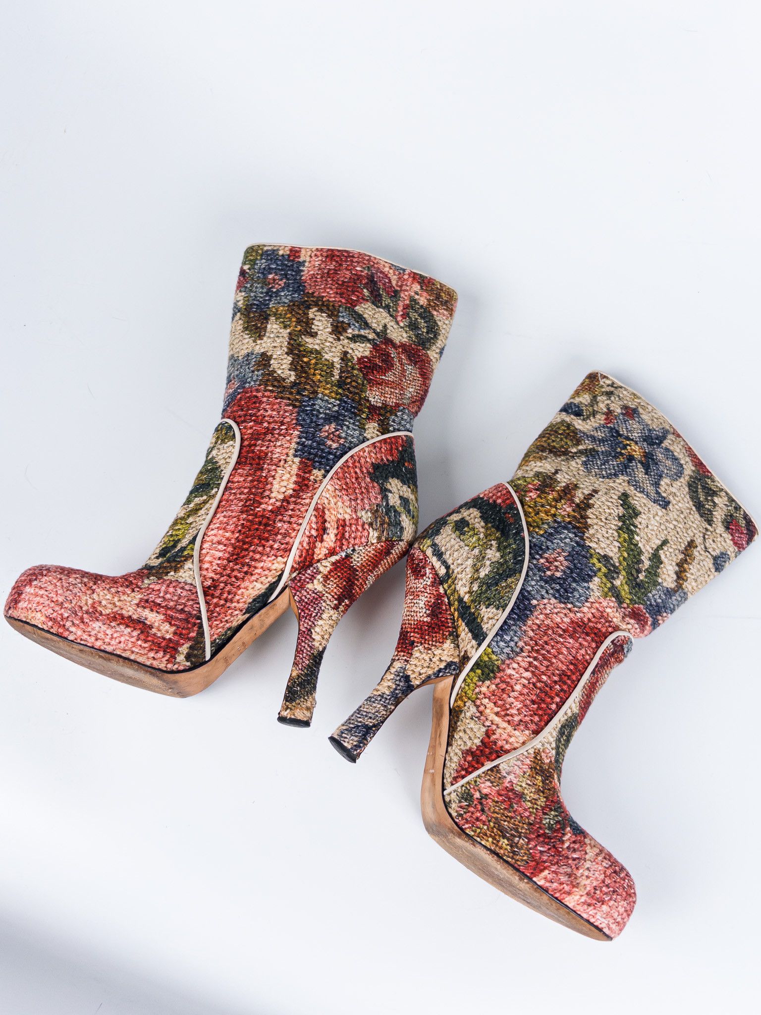 Dolce & Gabbana Dolce & Gabbana Floral Print Tapestry Boots Size US 9 / IT 39 - 4 Thumbnail
