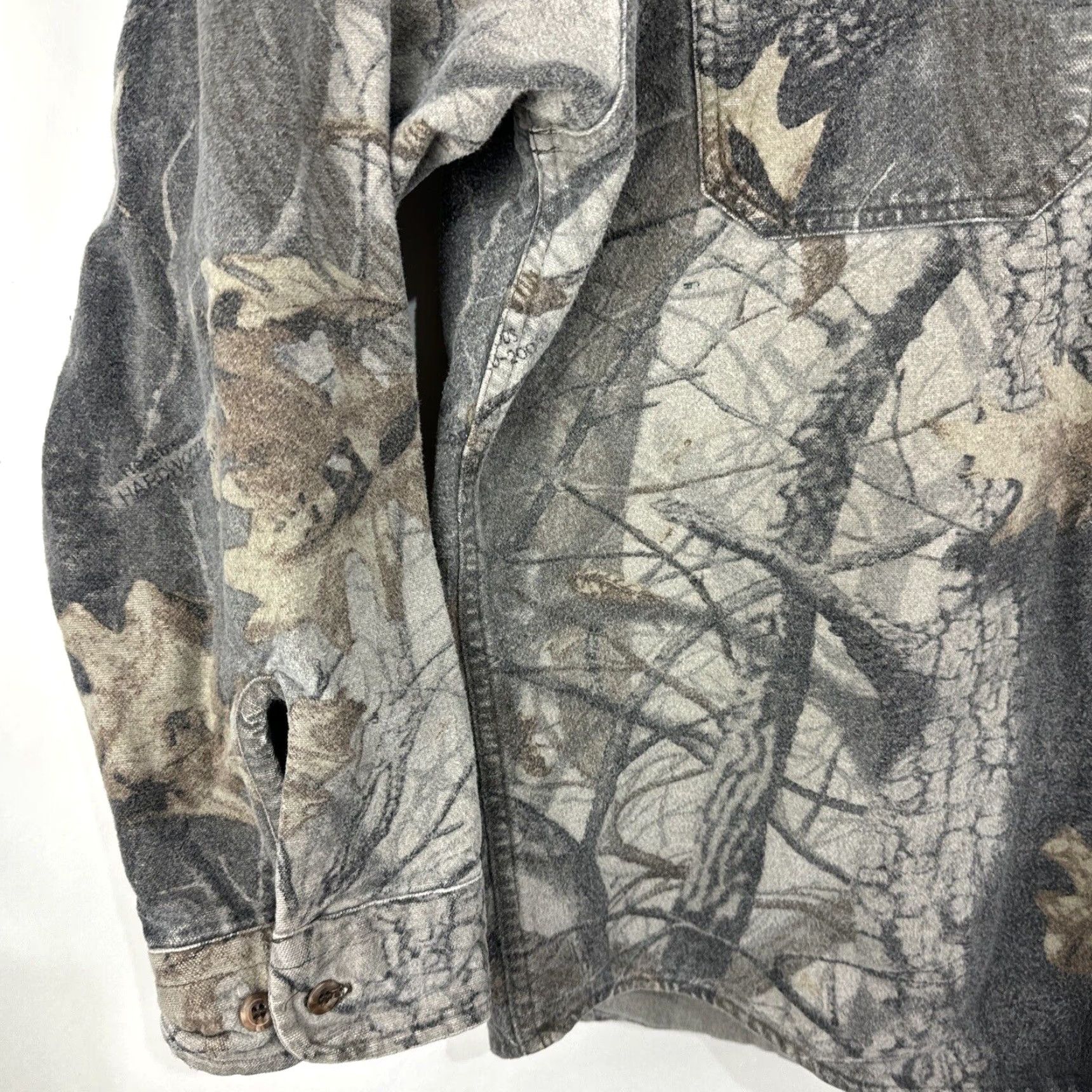 Vintage VINTAGE Woolrich Shirt Men L Camouflage Hunting Outdoor Casual Workwear Beige Flannel Button-Up Pockets Long Sleeve Realtree Fall Winter Spring Mens Size US L / EU 52-54 / 3 - 6 Thumbnail
