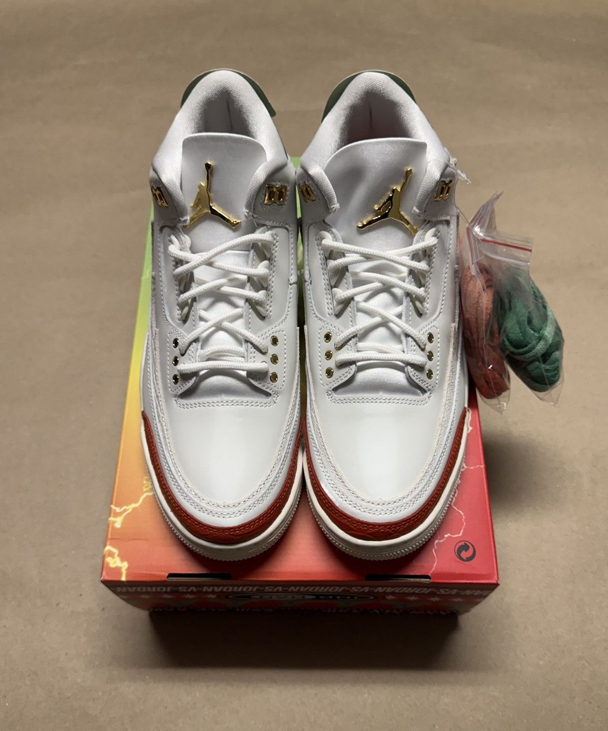 Jordan Brand Nike Air Jordan 3 Retro Mexico El Vuelo men’s size 7.5 NEW! Size US 7.5 / EU 40-41 - 3 Thumbnail