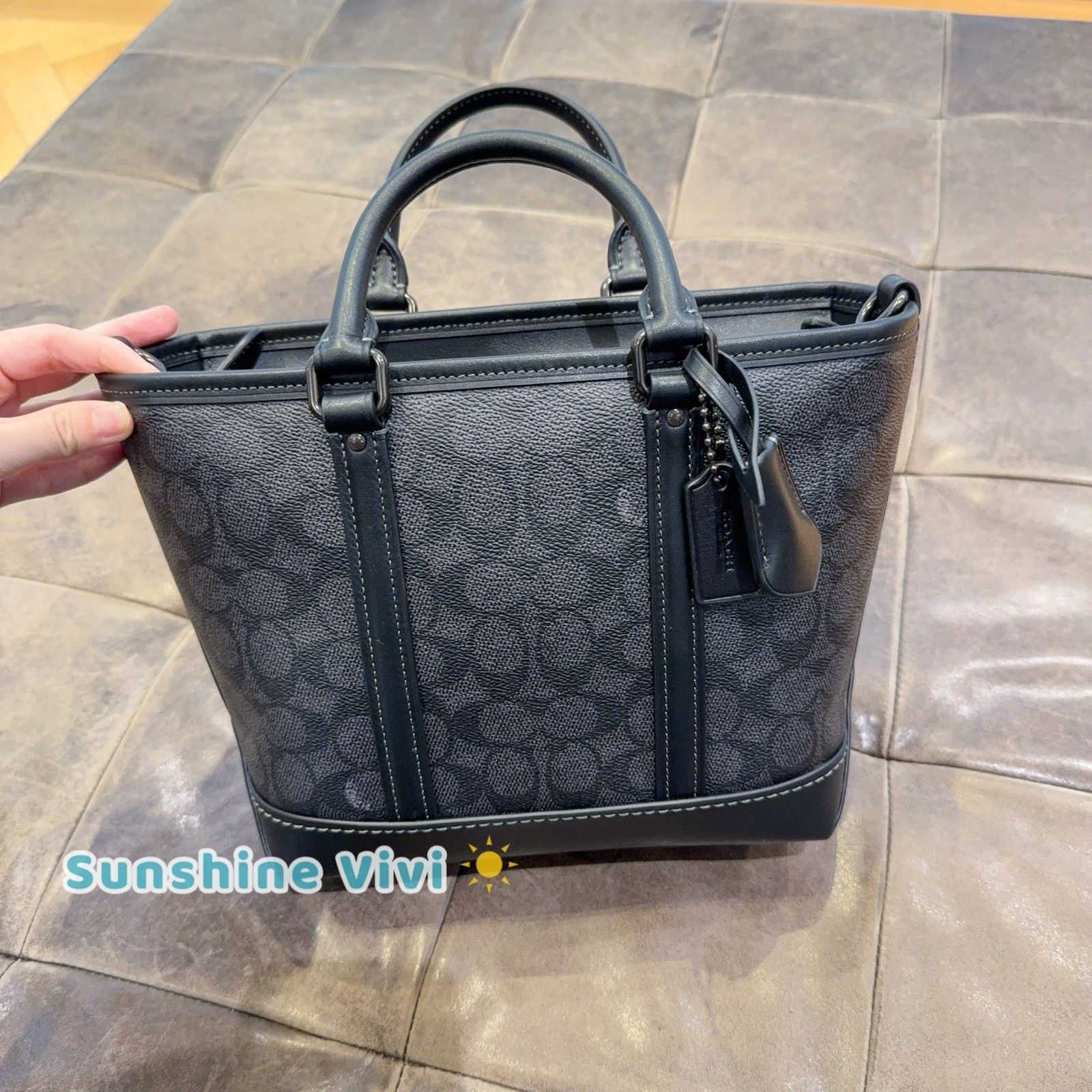 Coach NWT Coach Metropolitan Carryall Bag 22 Charcoal CBF26 Size ONE SIZE - 1 Thumbnail