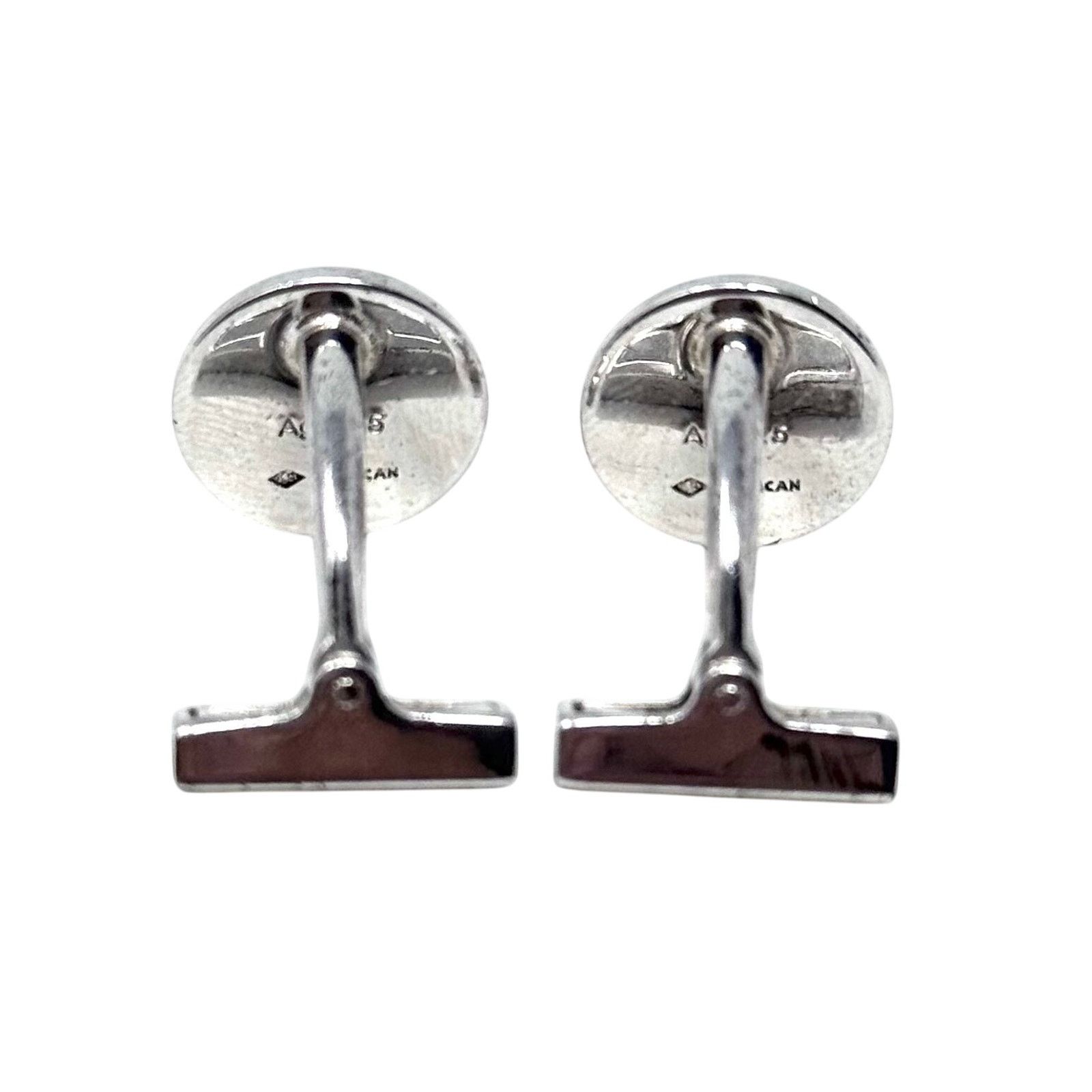 Louis Vuitton Louis Vuitton Logo Cufflinks Size ONE SIZE - 7 Thumbnail