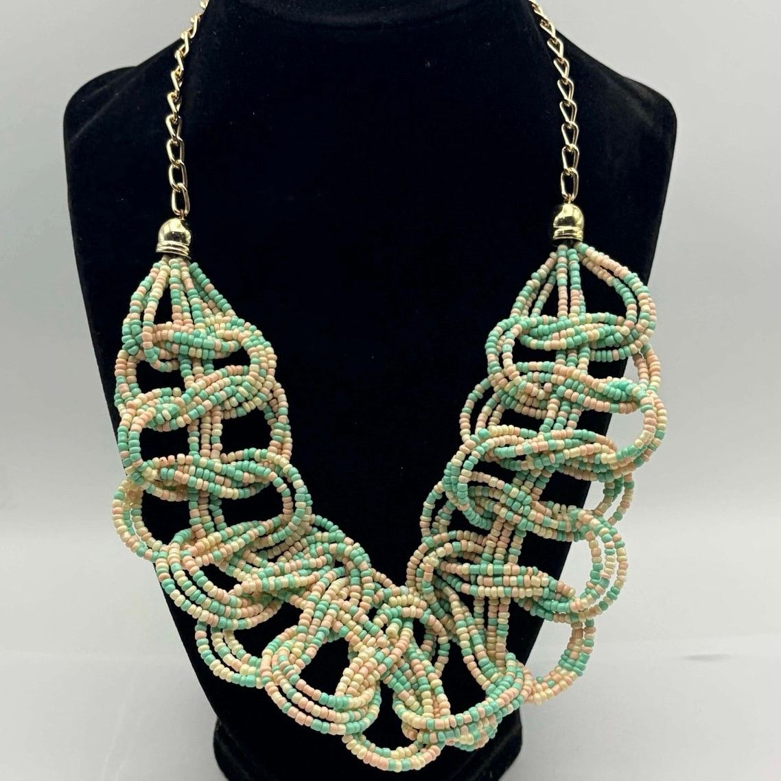 Other Green Multistrand Beaded Necklace Size ONE SIZE - 1 Thumbnail