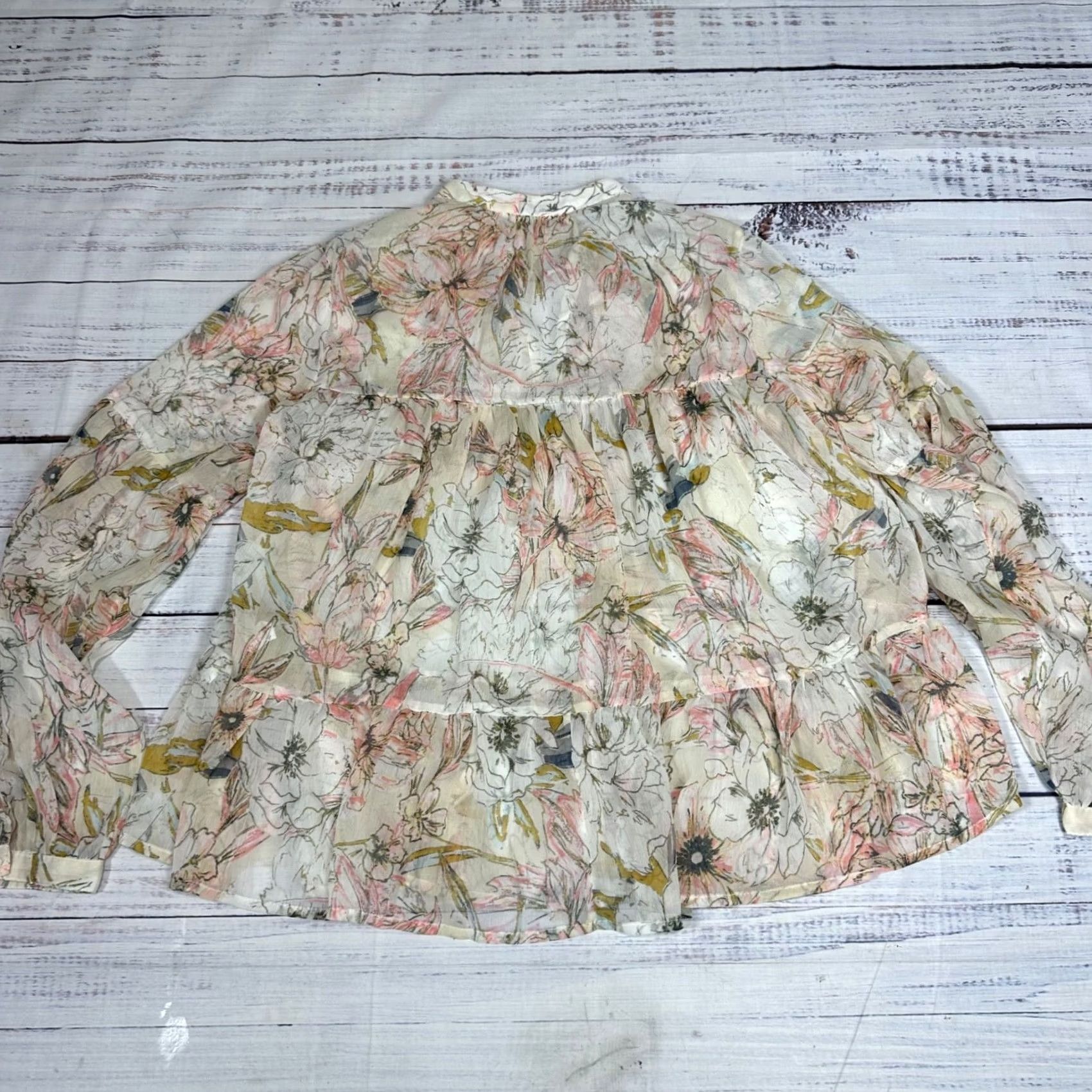 Lucky Brand Lucky Brand Blouse Long Sleeve Floral Beige Pink Sz M Womens Size M / US 6-8 / IT 42-44 - 4 Thumbnail