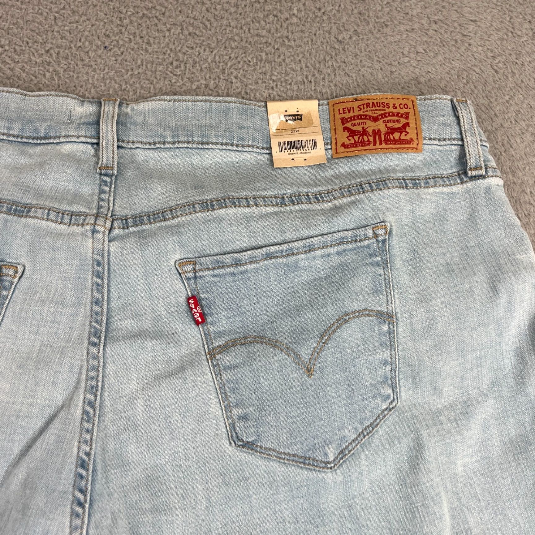 Levi's Levi's Levi's 311 Shaping Skinny Capri Jeans Women 22W Plus Blue 22W Size 40" / US 18 - 6 Thumbnail
