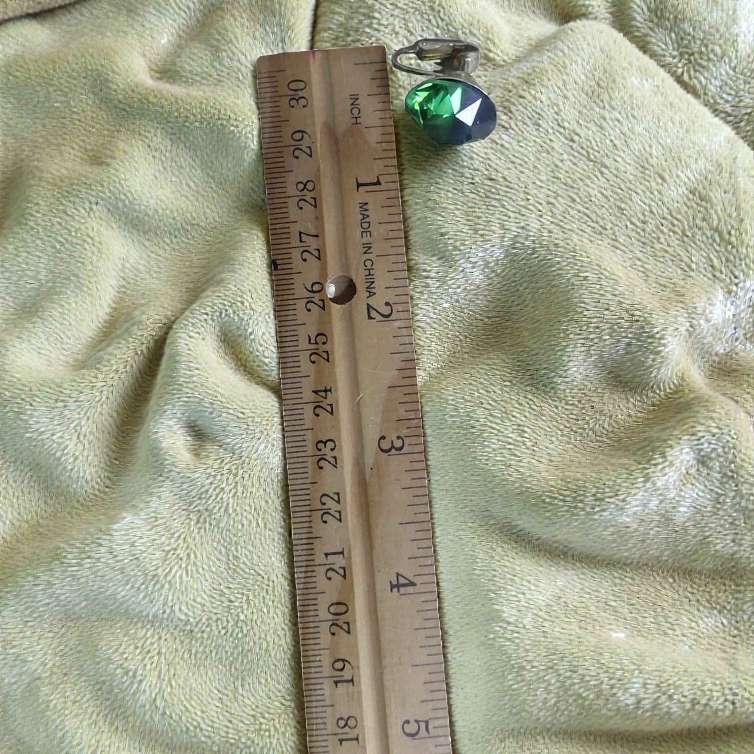 Other Vintage Signed VOGUE NY 1950s Green Faceted Glass Clip On Ea Size ONE SIZE - 8 Thumbnail