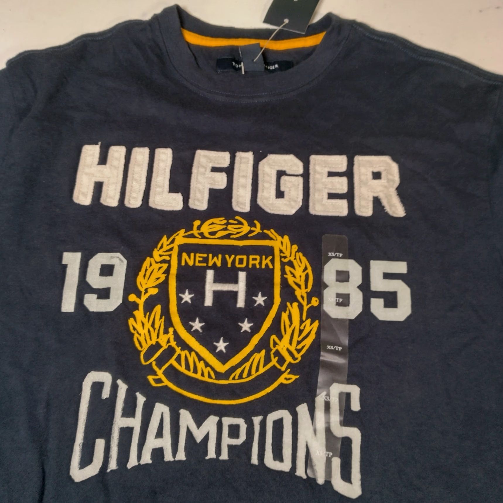 Tommy Hilfiger VINTAGE Tommy Hilfiger Shirt Men XS Navy Blue Graphic T Short Sleeve New 2011 Size US XS / EU 42 / 0 - 2 Thumbnail