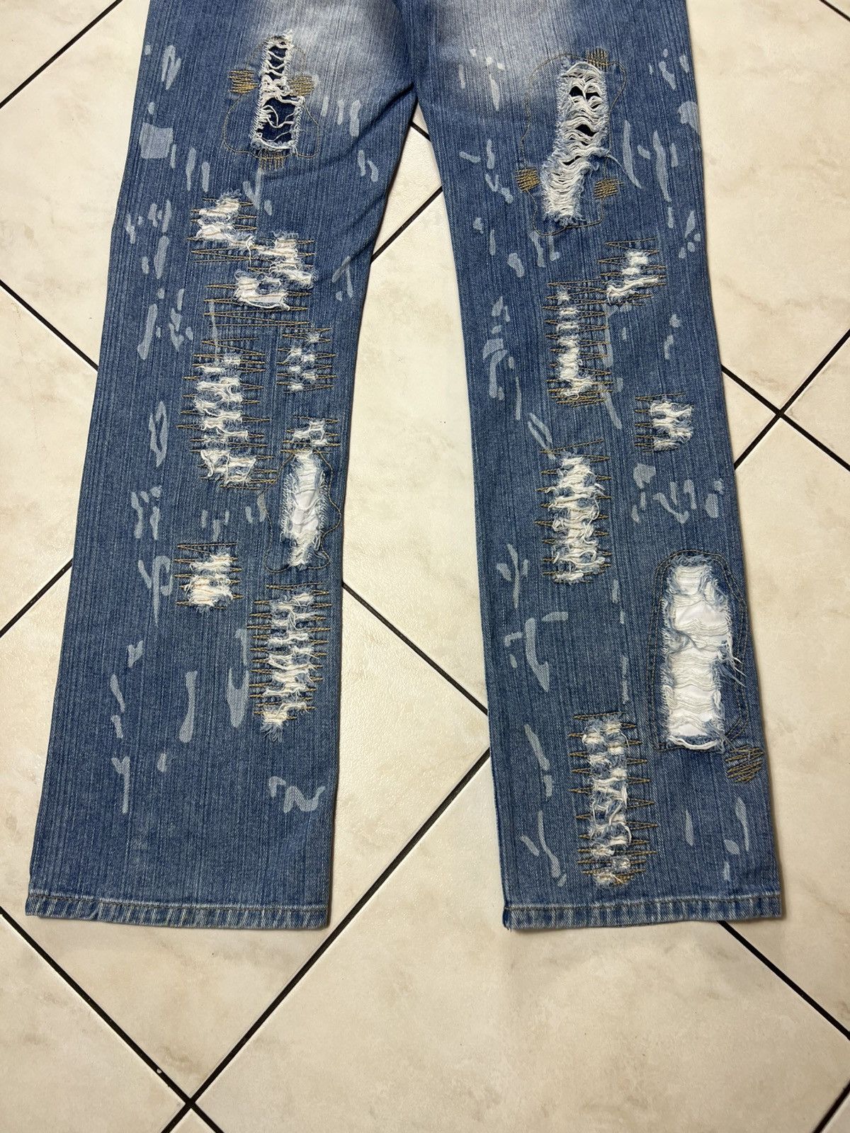 Dolce & Gabbana Vintage Dolce & Gabbana distressed denim y2k painted jeans Size US 31 - 12 Thumbnail