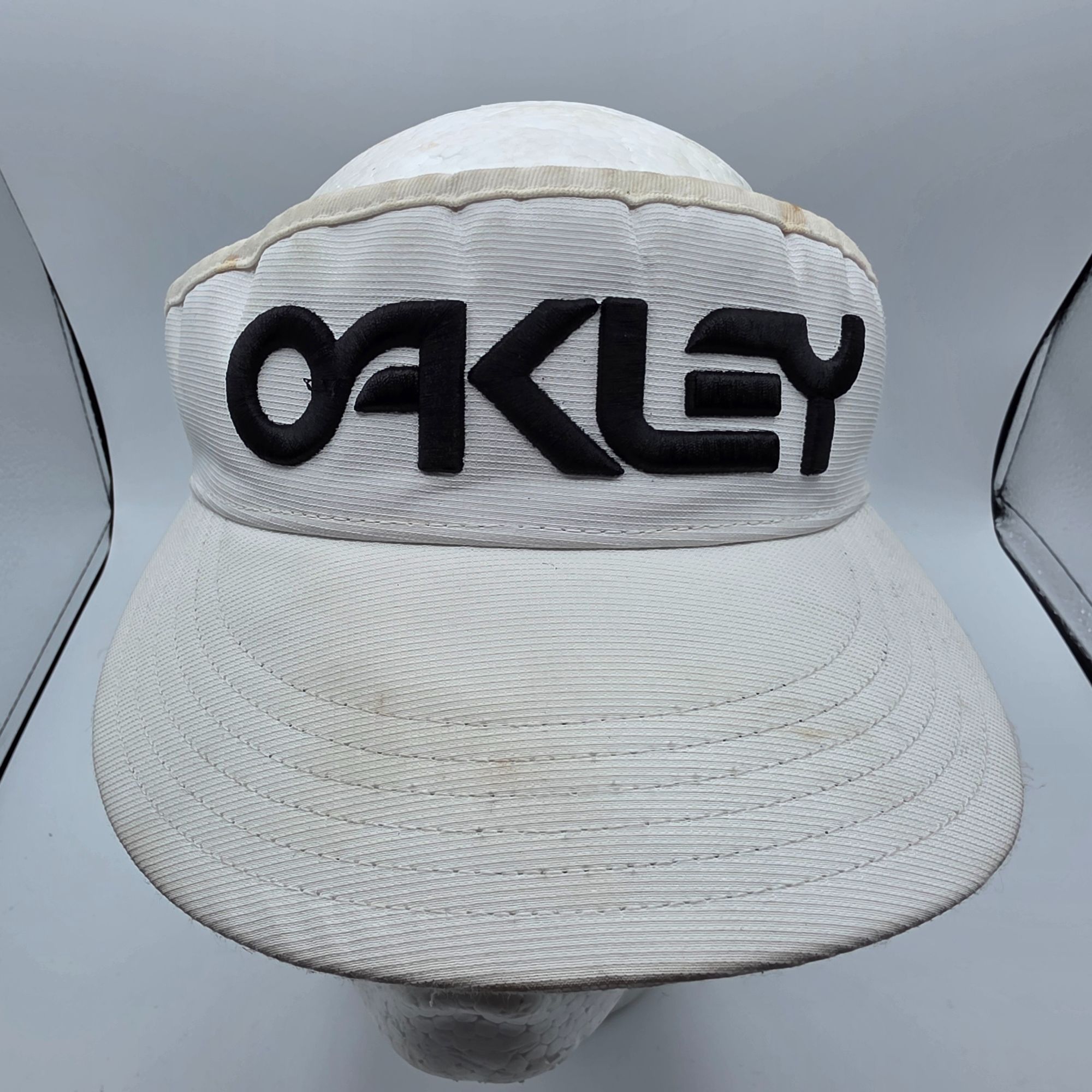Oakley Oakley Sun Visor Golf Hat Hydrolix White Black Adjustable Me Size ONE SIZE - 1 Thumbnail