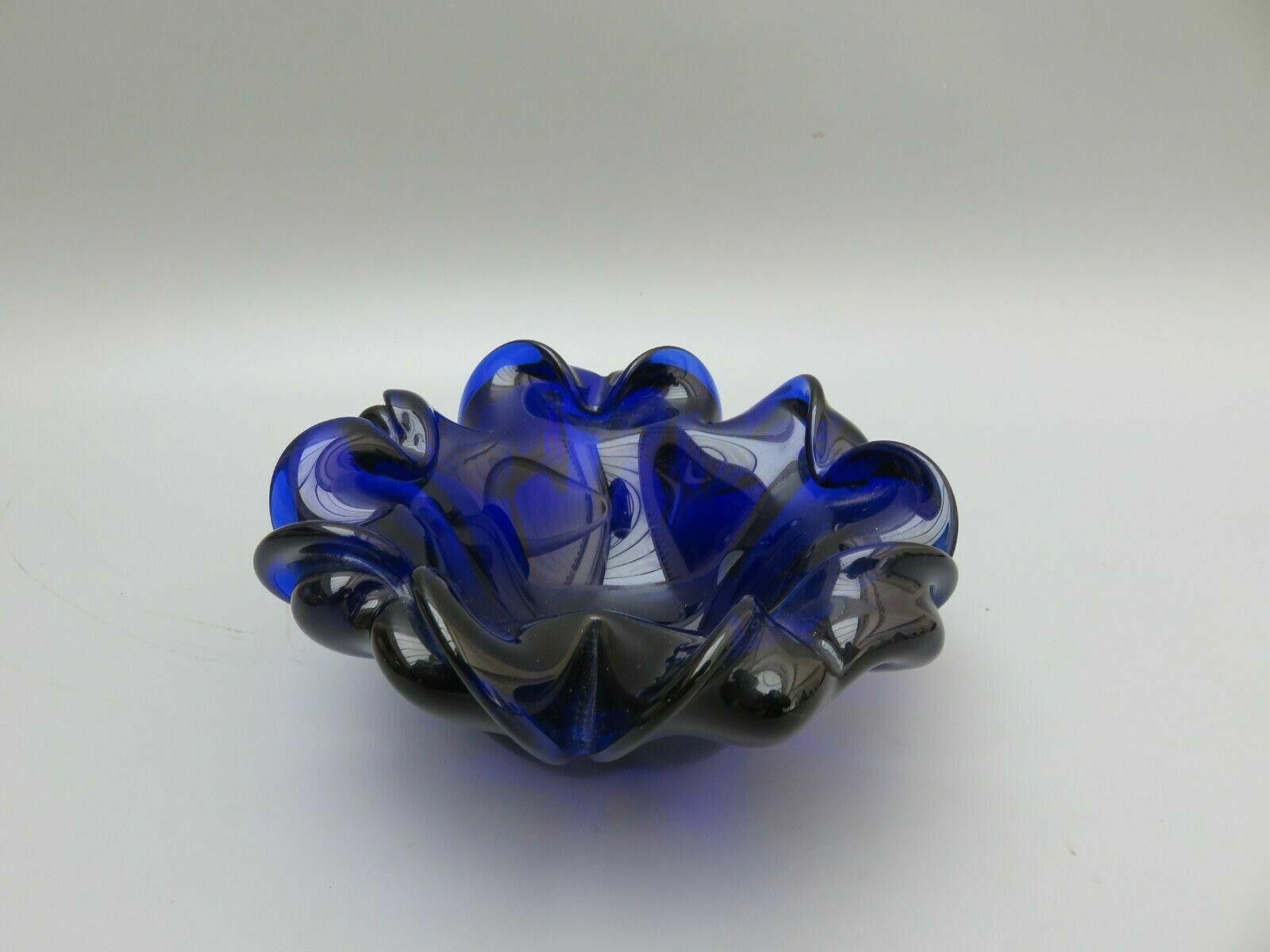 The Unbranded Brand Antique Rare Heavy Cobalt Blue Bowl 3" Size ONE SIZE - 2 Thumbnail