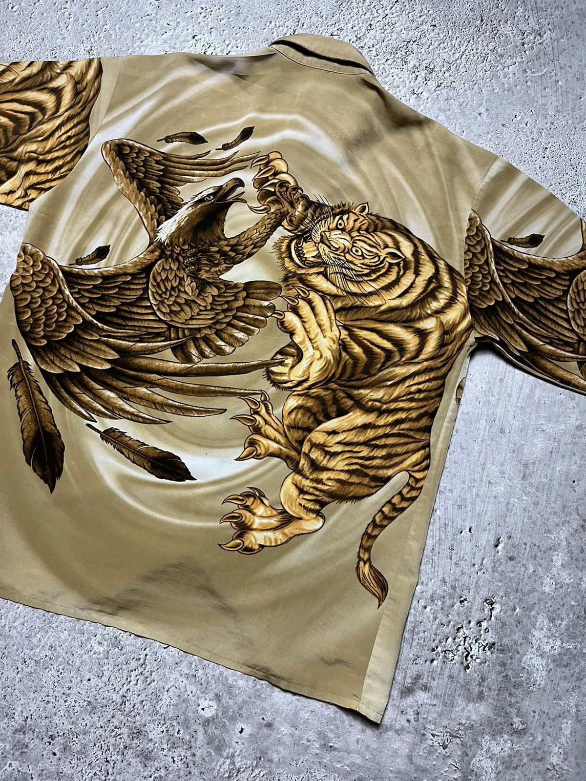 Japanese Brand × Vintage Vintage Tiger Eagle Overprint Shirt Button Up Short Sleeve Size US XL / EU 56 / 4 - 8 Thumbnail
