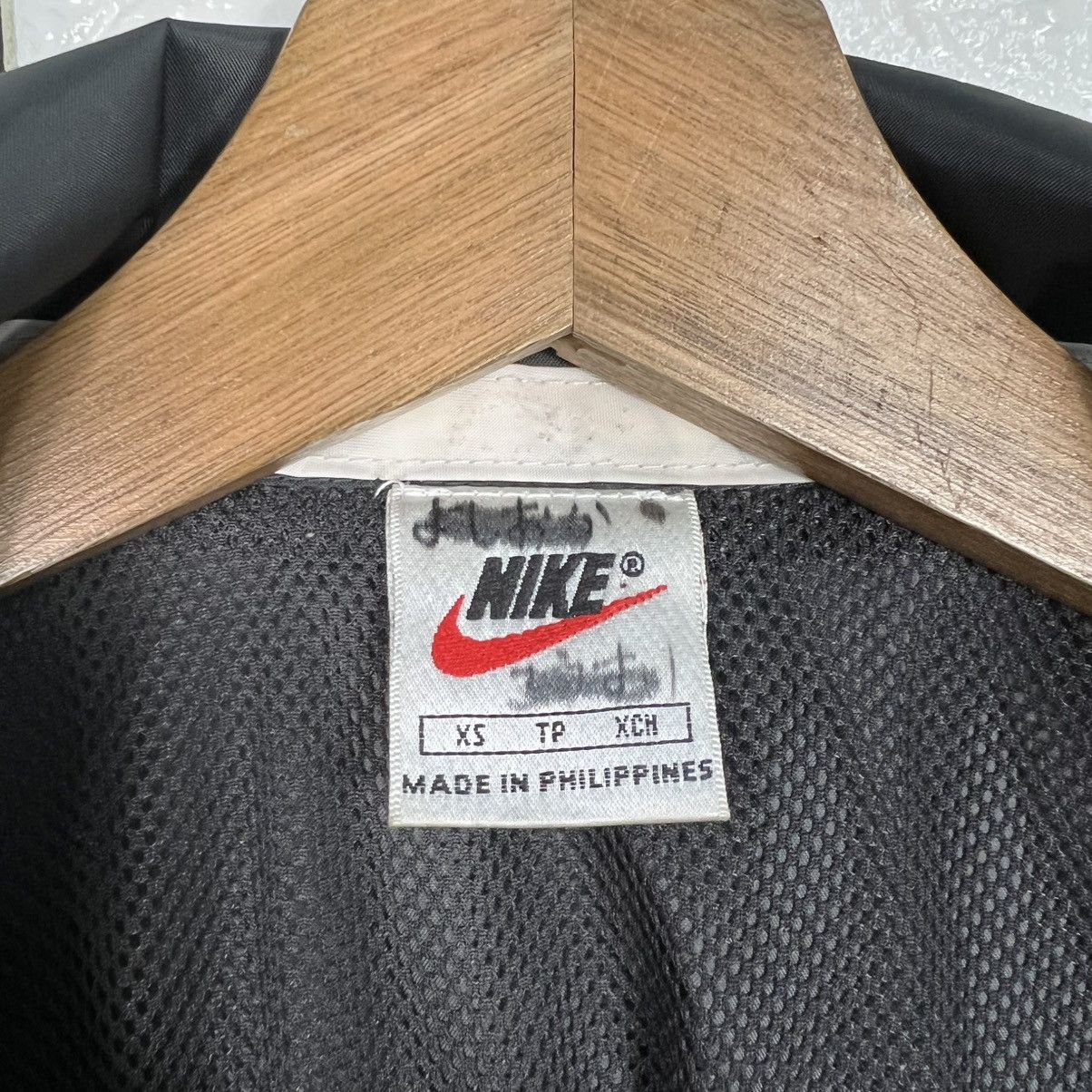 Nike Vintage 90's NIKE Kids Big Logo Windbreaker #3959-C180 Size US XS / EU 42 / 0 - 16 Thumbnail