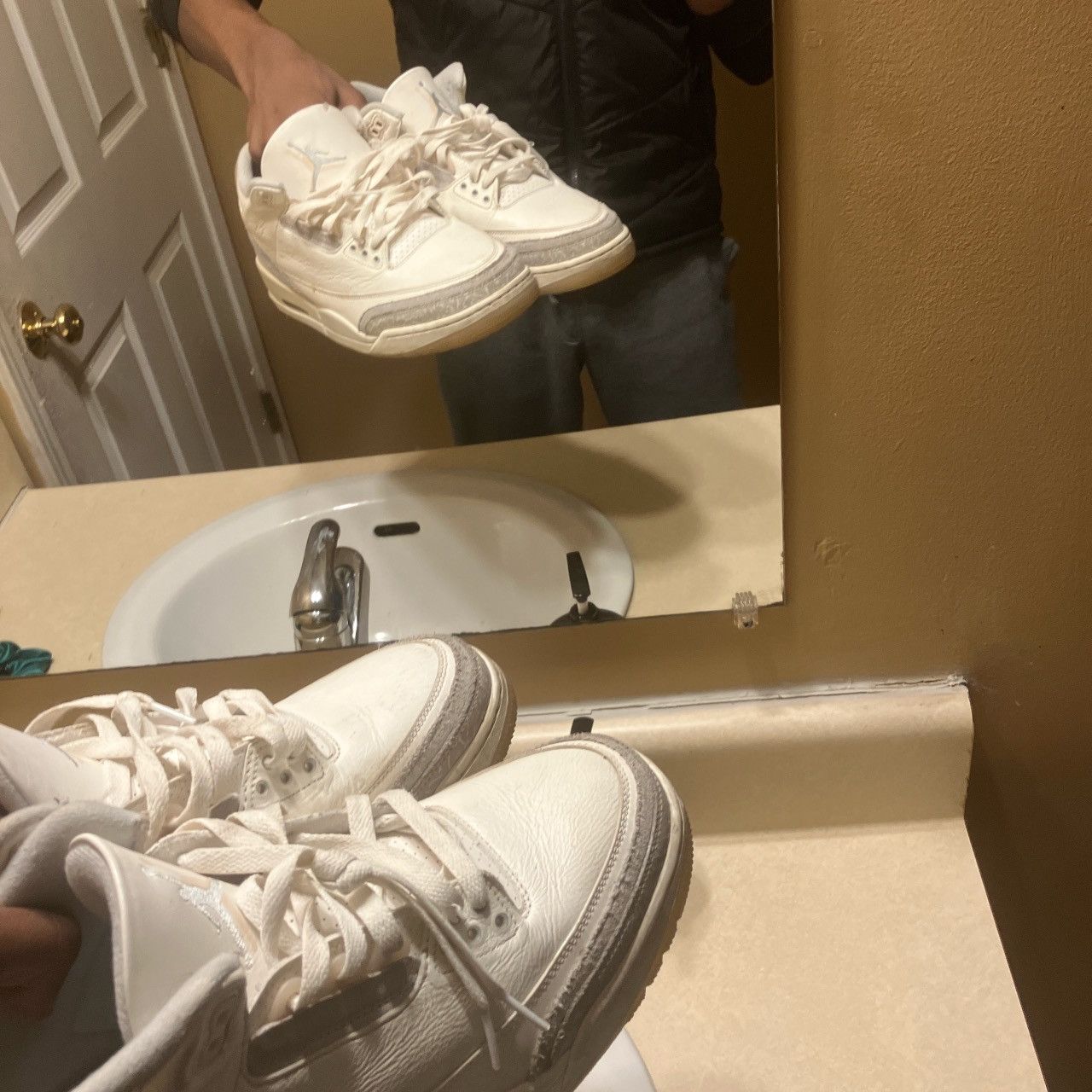 Jordan Brand Air Jordan 3 Ivory Size US 11.5 / EU 44-45 - 5 Thumbnail