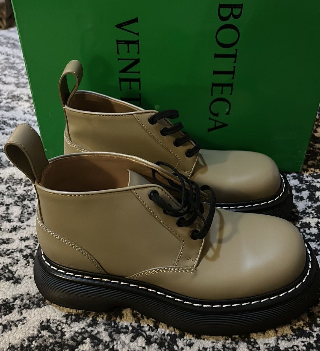 Bottega Veneta Bottega Veneta beige ‘The Bounce’ platform Ankle Boots Size US 8.5 / IT 38.5 - 6 Thumbnail