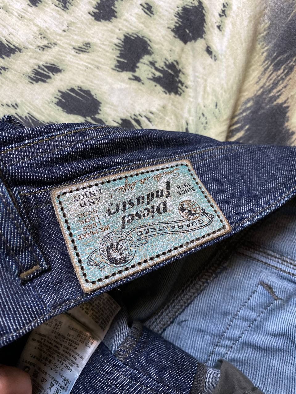 Diesel × Vintage Vintage Diesel Distressed Denim Jeans Y2K Size 25" / US 0 / IT 36 - 5 Thumbnail