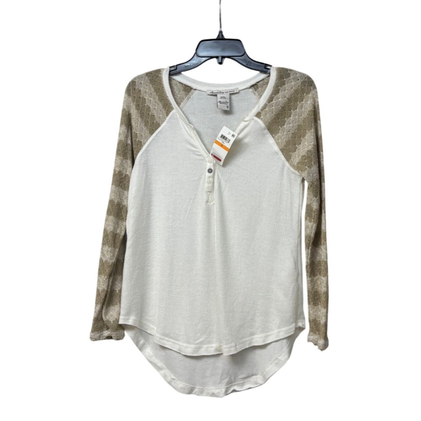 American Rag American Rag Juniors' Crochet-Sleeve Henley Top, Egret/Beig Size S / US 4 / IT 40 - 3 Thumbnail