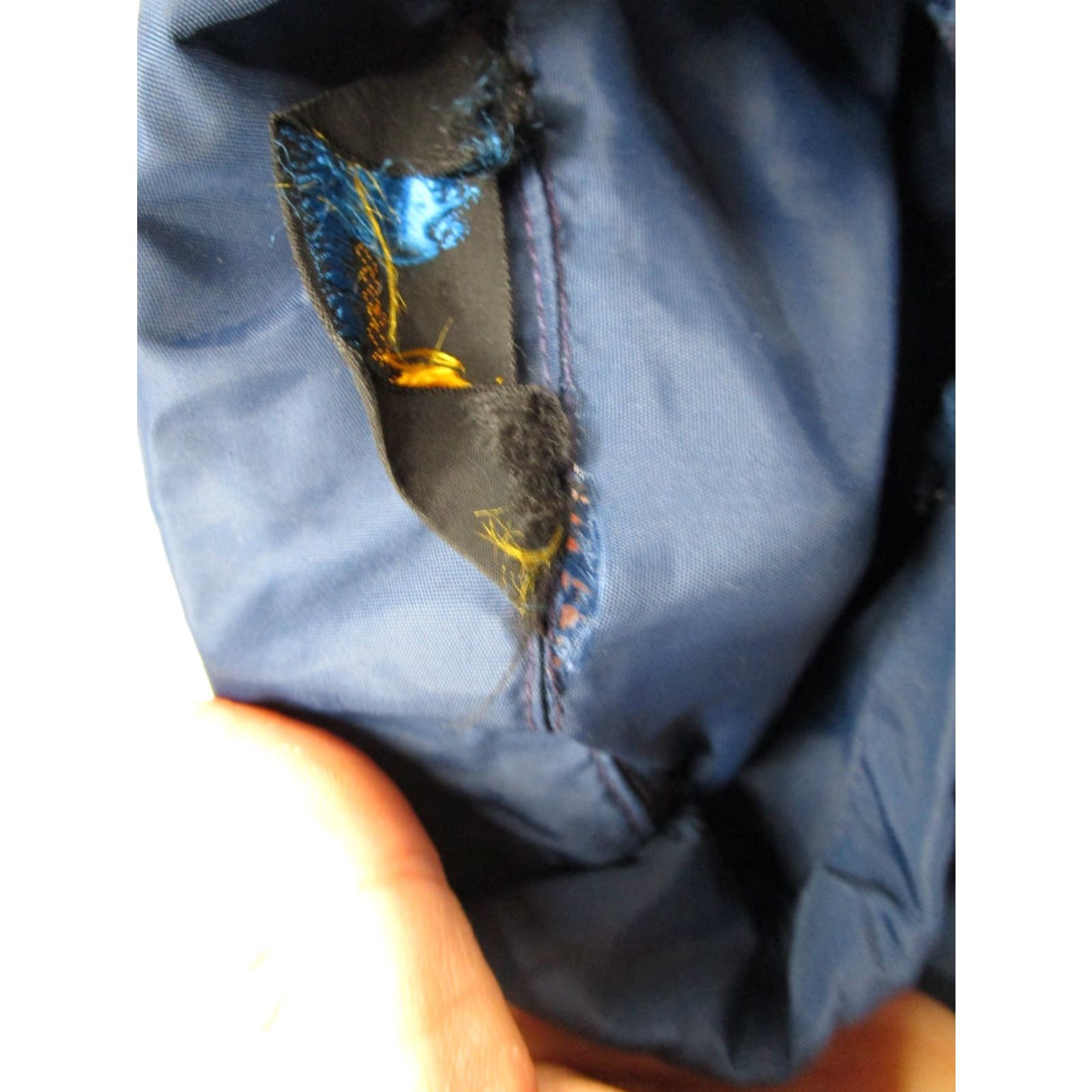 Champion VTG Champion Running Man UWL University of La Crosse Button Up Jacket Men L Blue Nylon Polyester Windbreaker Vintage Yes Size US L / EU 52-54 / 3 - 3 Thumbnail