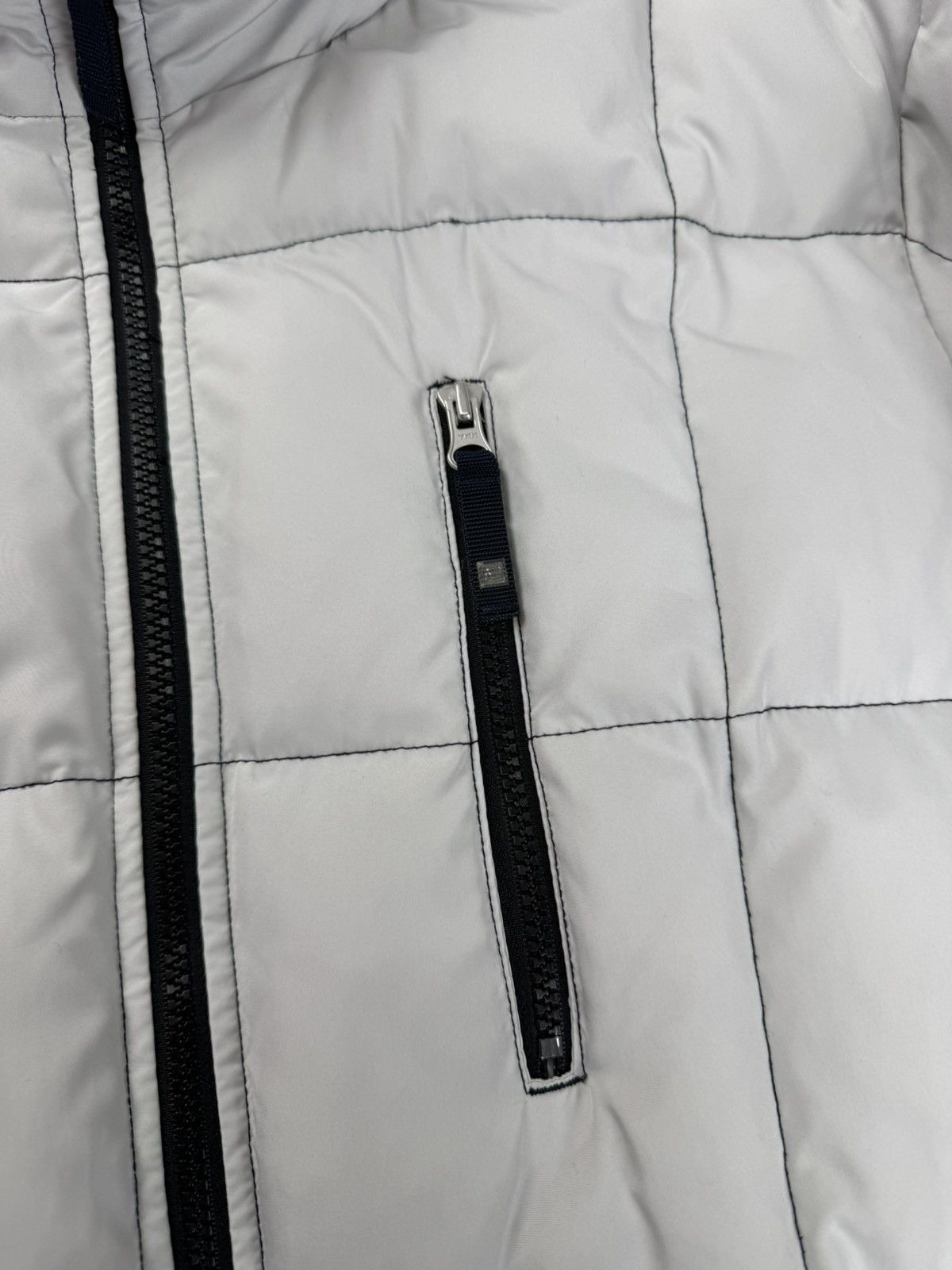 Armani Vintage Armani Jeans AJ Down Puffer Jacket Men’s Size US L / EU 52-54 / 3 - 8 Thumbnail