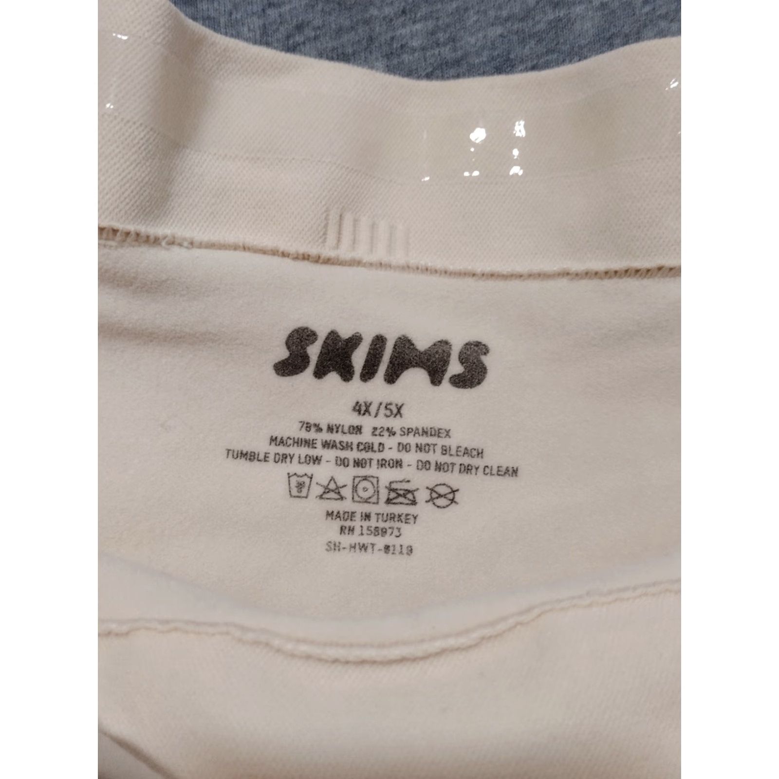 SKIMS SKIMS Shapewear Women's Seamless Sculpt High-Waisted Thong Beige 4X/5X SH-HWT-0119 Plus Size Size ONE SIZE - 5 Thumbnail