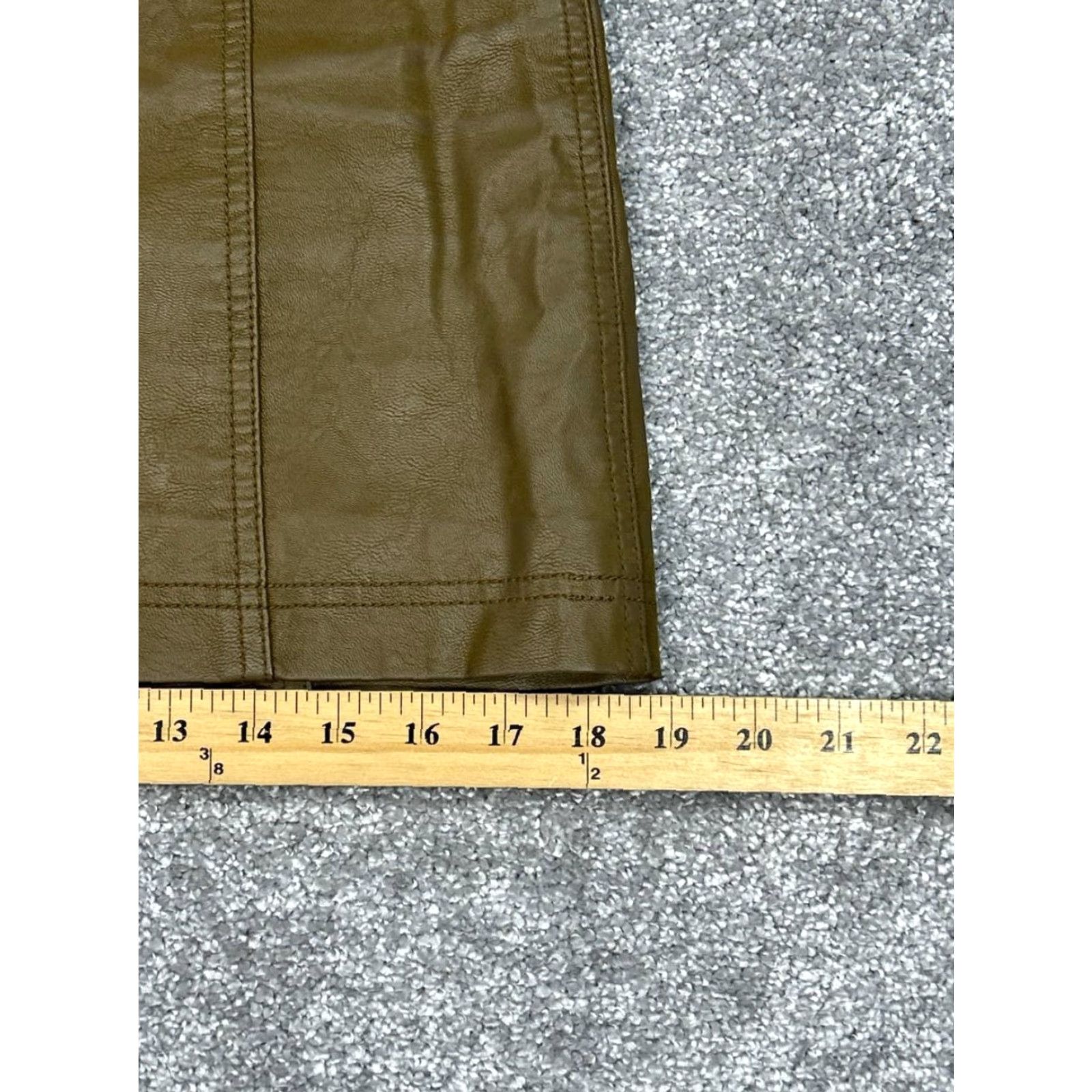 Free People VINTAGE Free People Skirt Womens 8 Brown Faux Leather Mini Stains Size 30" / US 8 / IT 44 - 5 Thumbnail