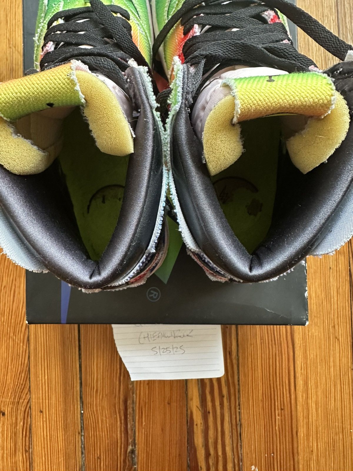 Nike Jordan 1 J Balvin (Size 9) Size US 9 / EU 42 - 5 Thumbnail
