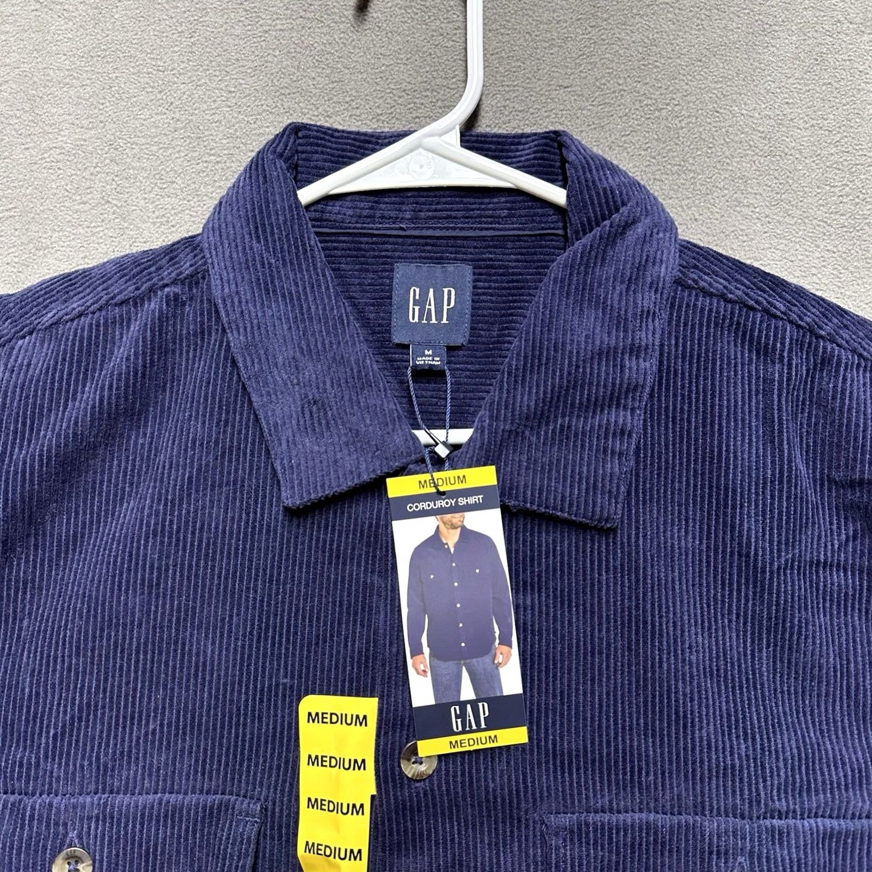 Gap NWT GAP Shirt Mens Medium Eclipse Blue Corduroy Long Sleeve Button Up MSRP 0 Size US M / EU 48-50 / 2 - 3 Thumbnail