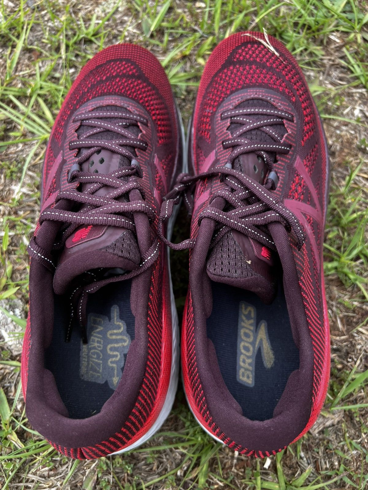 New Balance CLEAN New Balance size 12 Mens Red Fresh Foam More Running Size US 12 / EU 45 - 9 Thumbnail