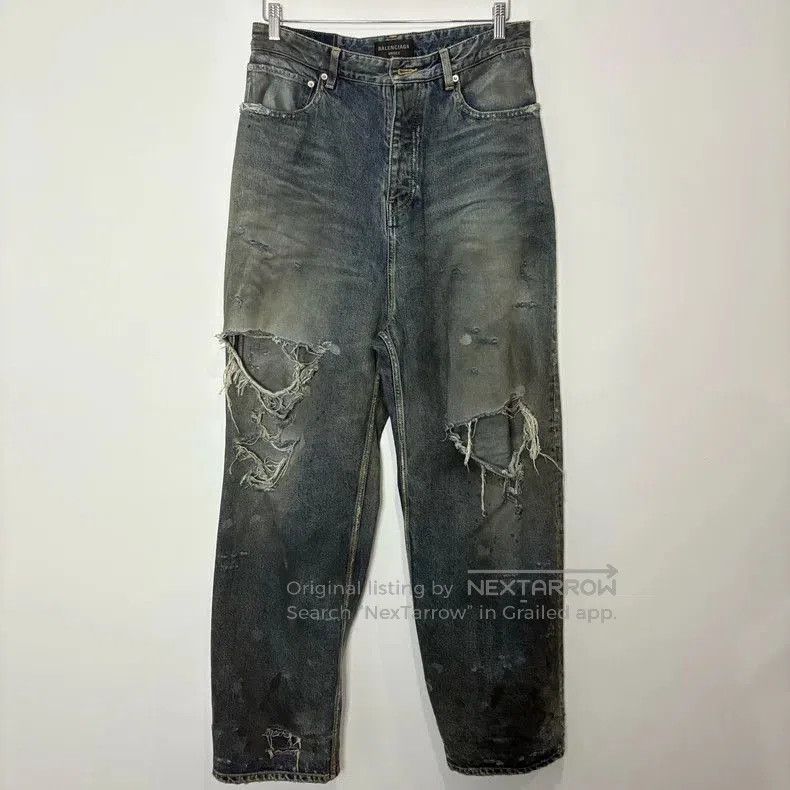 Balenciaga 23FW Distressed Muddy Jeans.