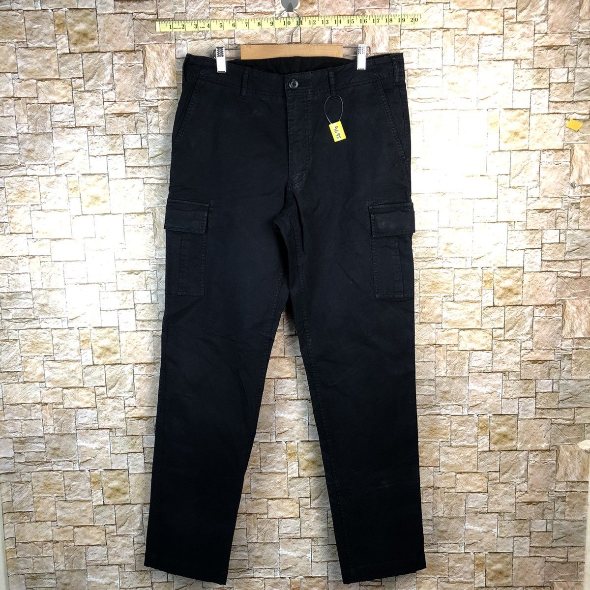 Japanese Brand Uniqlo Black japan utility tactical Cargo Pants #A645 Size US 34 / EU 50 - 1 Thumbnail