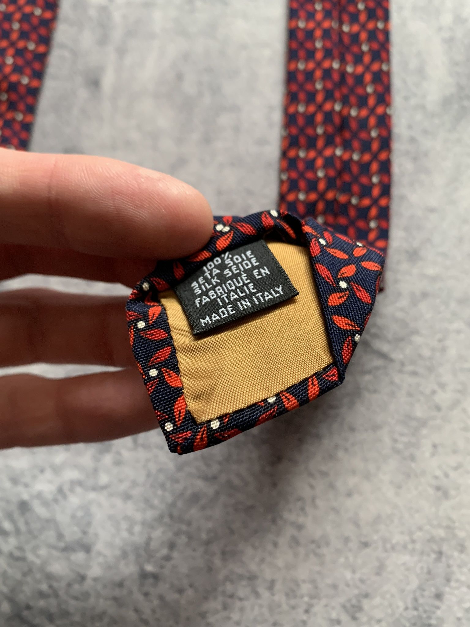 Yves Saint Laurent Vintage YSL 100% Silk Mens Luxury Tie Size ONE SIZE - 3 Thumbnail