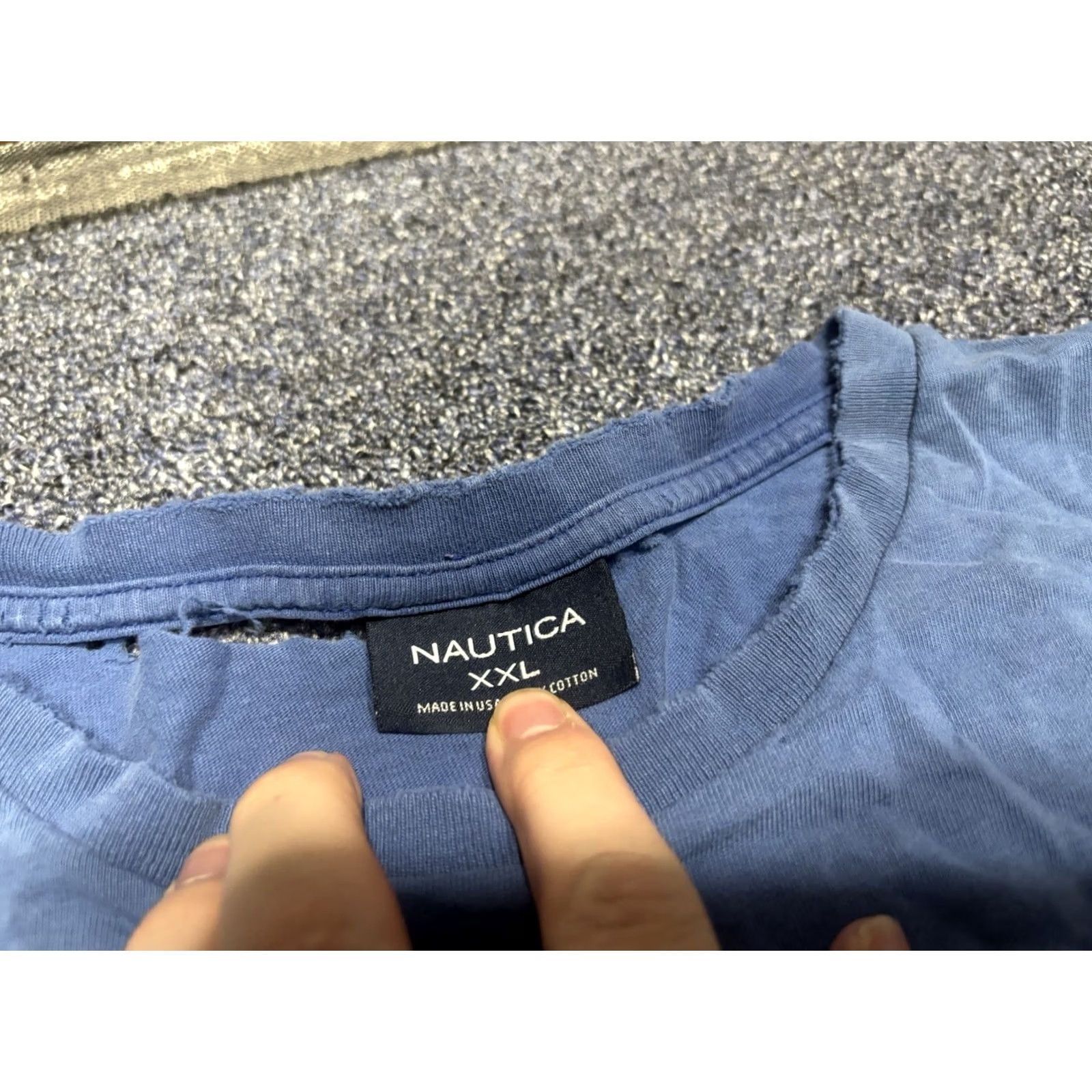 Nautica VINTAGE Nautica Shirt 2XL Blue 90s 00s Sun Faded Thrashed Beat Logo Knit Short Sleeve Mens Crew Neck T-Shirt Navy Size US XXL / EU 58 / 5 - 2 Thumbnail