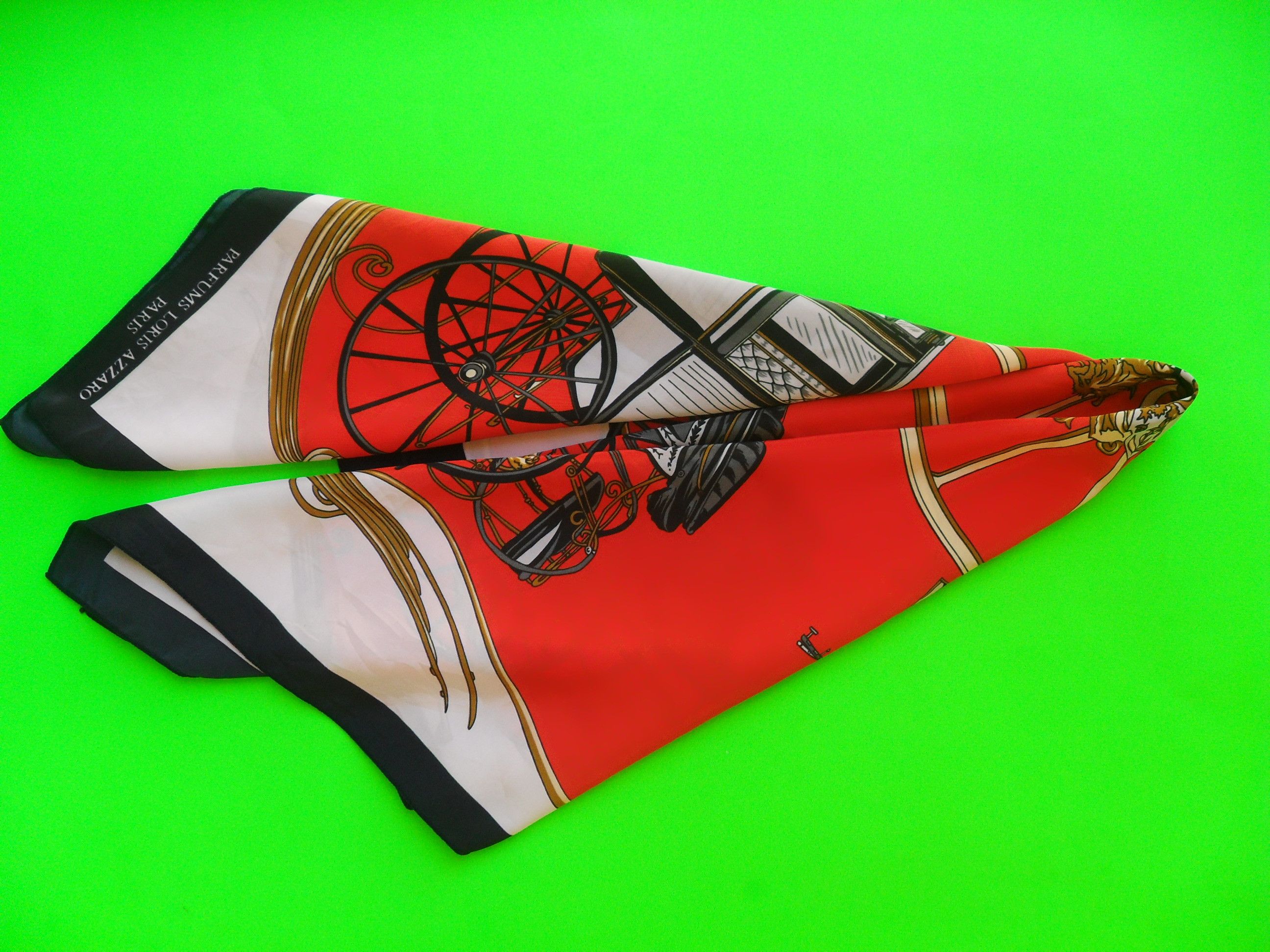 Other Azzaro square travel scarf on the theme of a carriage. Size ONE SIZE - 4 Thumbnail