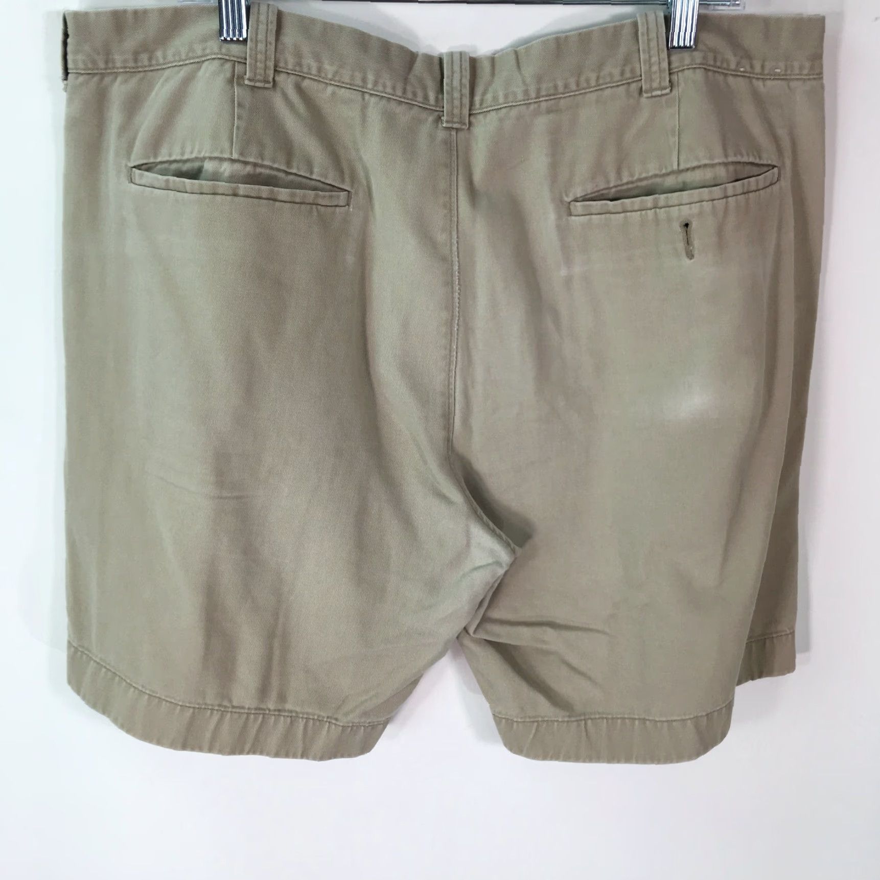 J.Crew J.Crew Shorts Chino Beige Flat Front Gramercy Mens Size 38W Casual Belt Loops 10 In Inseam Regular Size US 40 / EU 56 - 2 Thumbnail