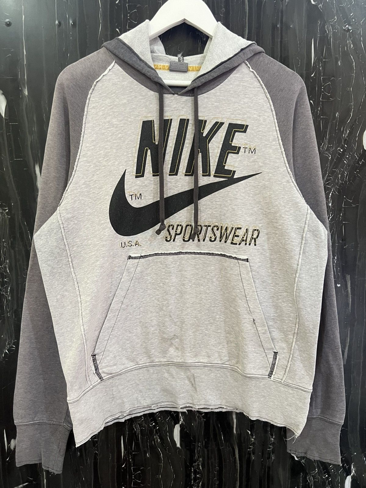 Nike Nike Hoodie – Classic Sportswear Style Size US M / EU 48-50 / 2 - 1 Thumbnail