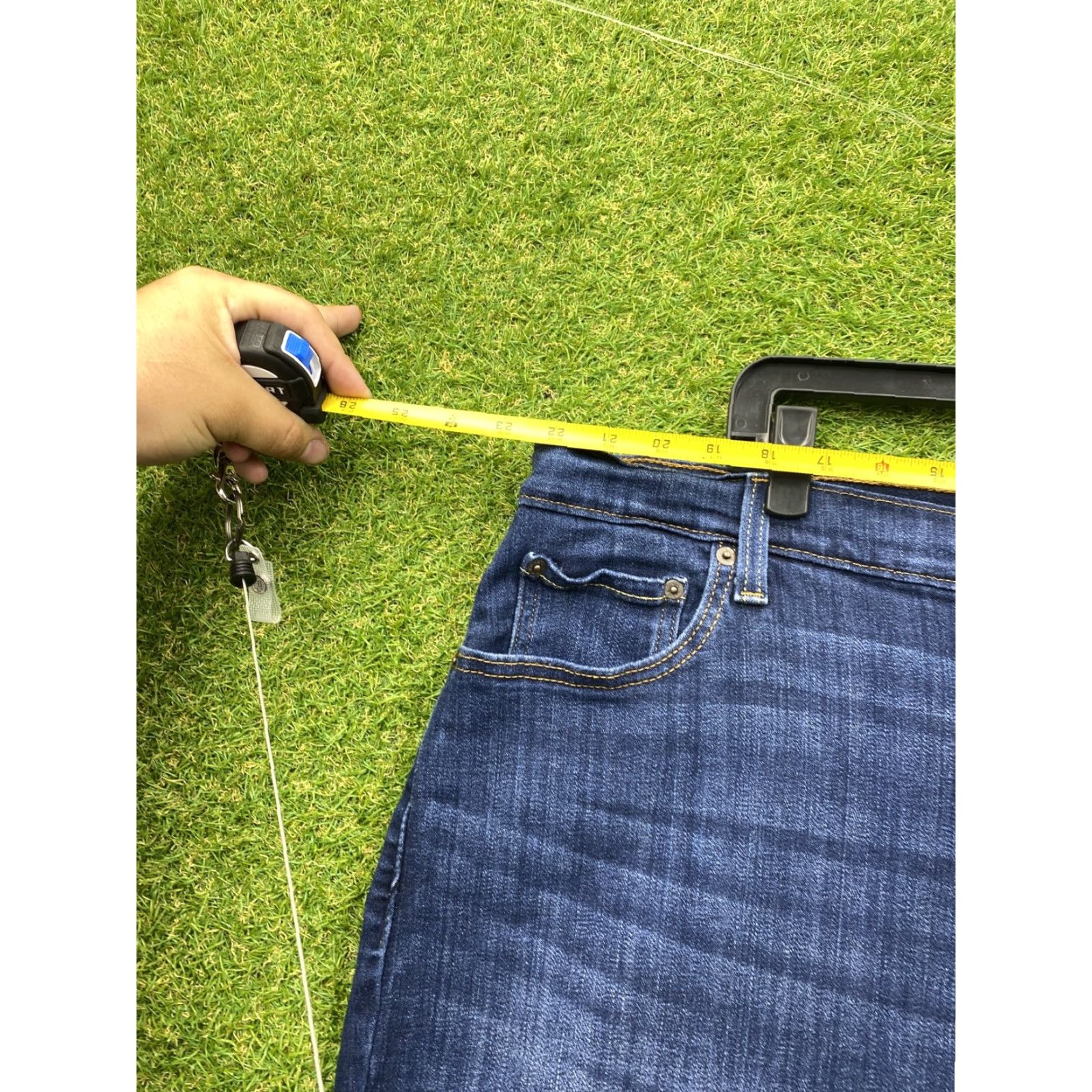 Levi's Levis Jeans 726 Flare Womens 24W Blue Denim Stretch High Rise Waterless Size 42" / US 20 - 4 Thumbnail