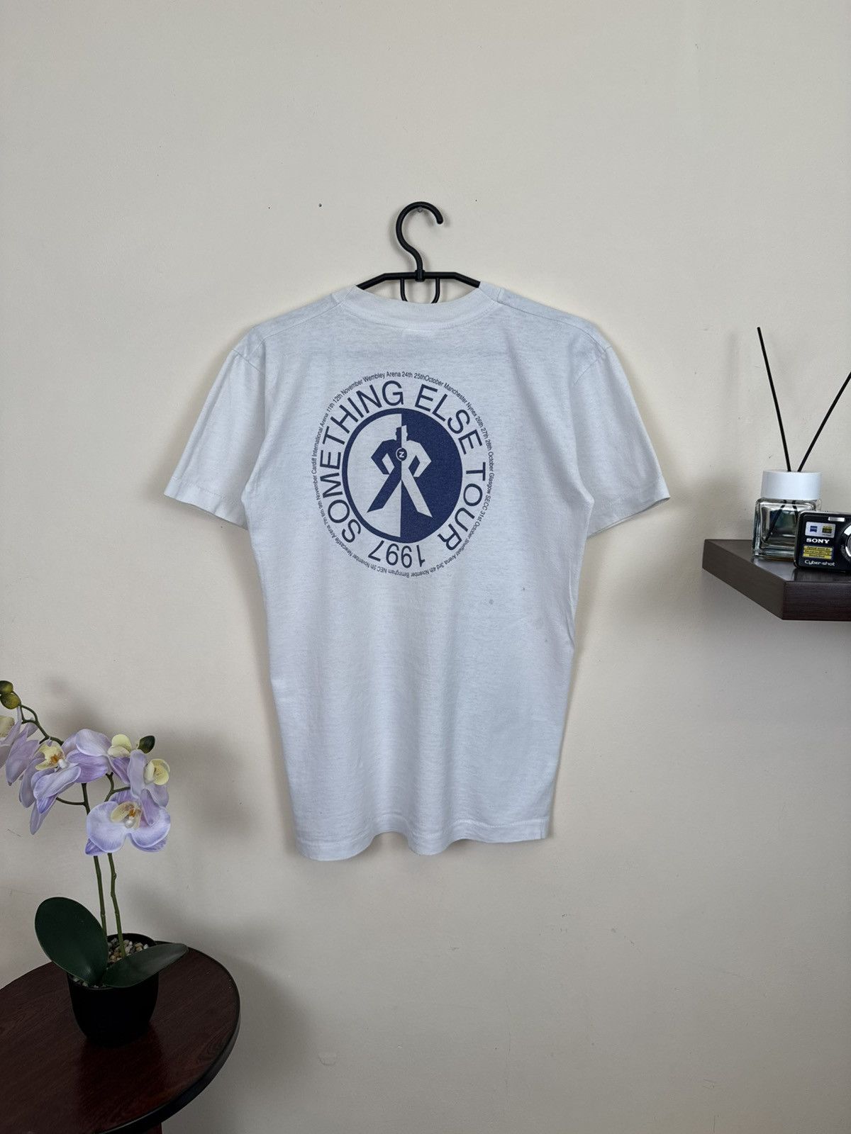 Other Vintage Boyzone T shirt 1997 Tour White Sz S Pop Band Size US S / EU 44-46 / 1 - 12 Thumbnail