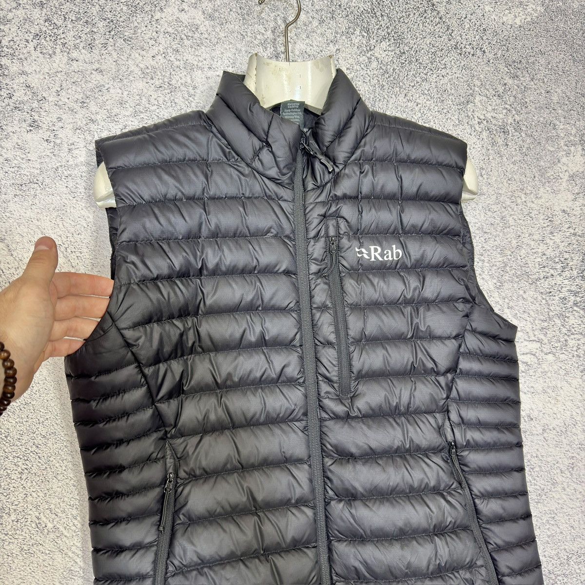 Rab Rab Microlight Down Zip Puffer Vest Gilet Black M size Size US M / EU 48-50 / 2 - 4 Thumbnail