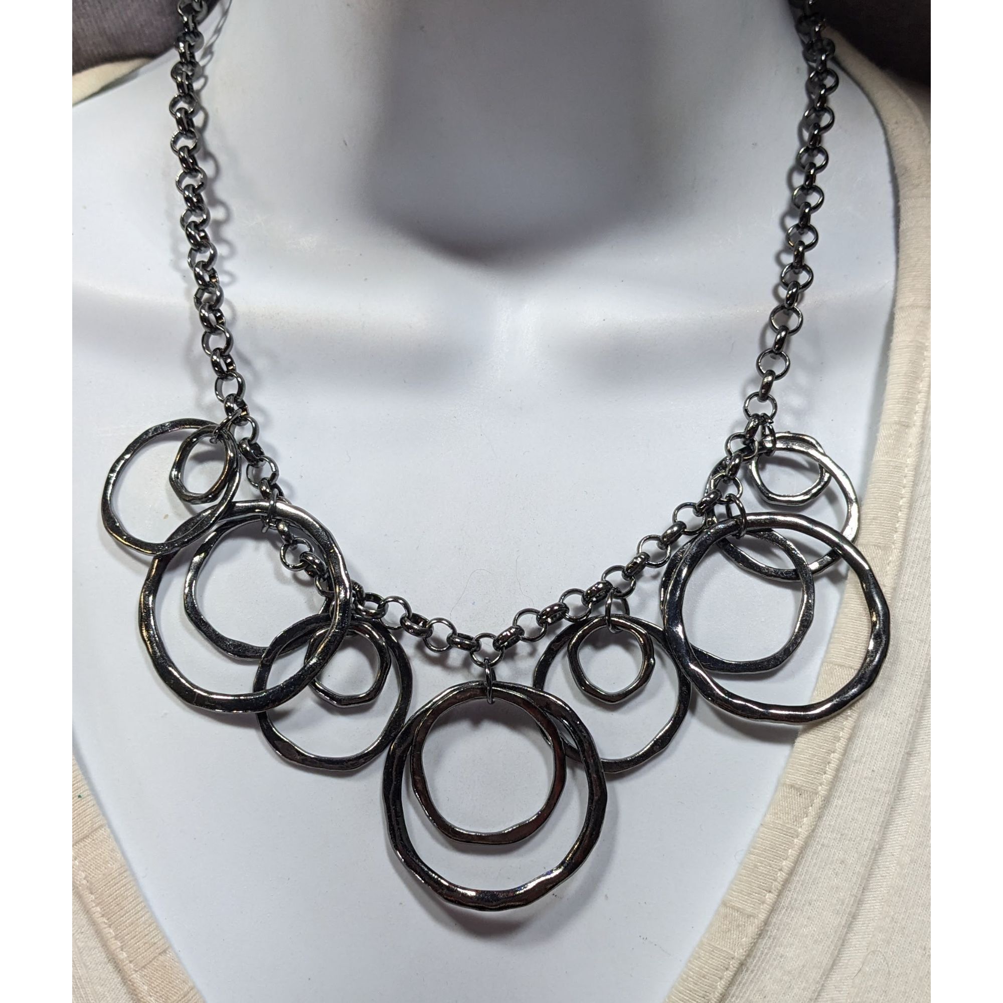 Other Brutalist Geometric Gunmetal Tone Hammered Ring Necklace Size ONE SIZE - 1 Thumbnail