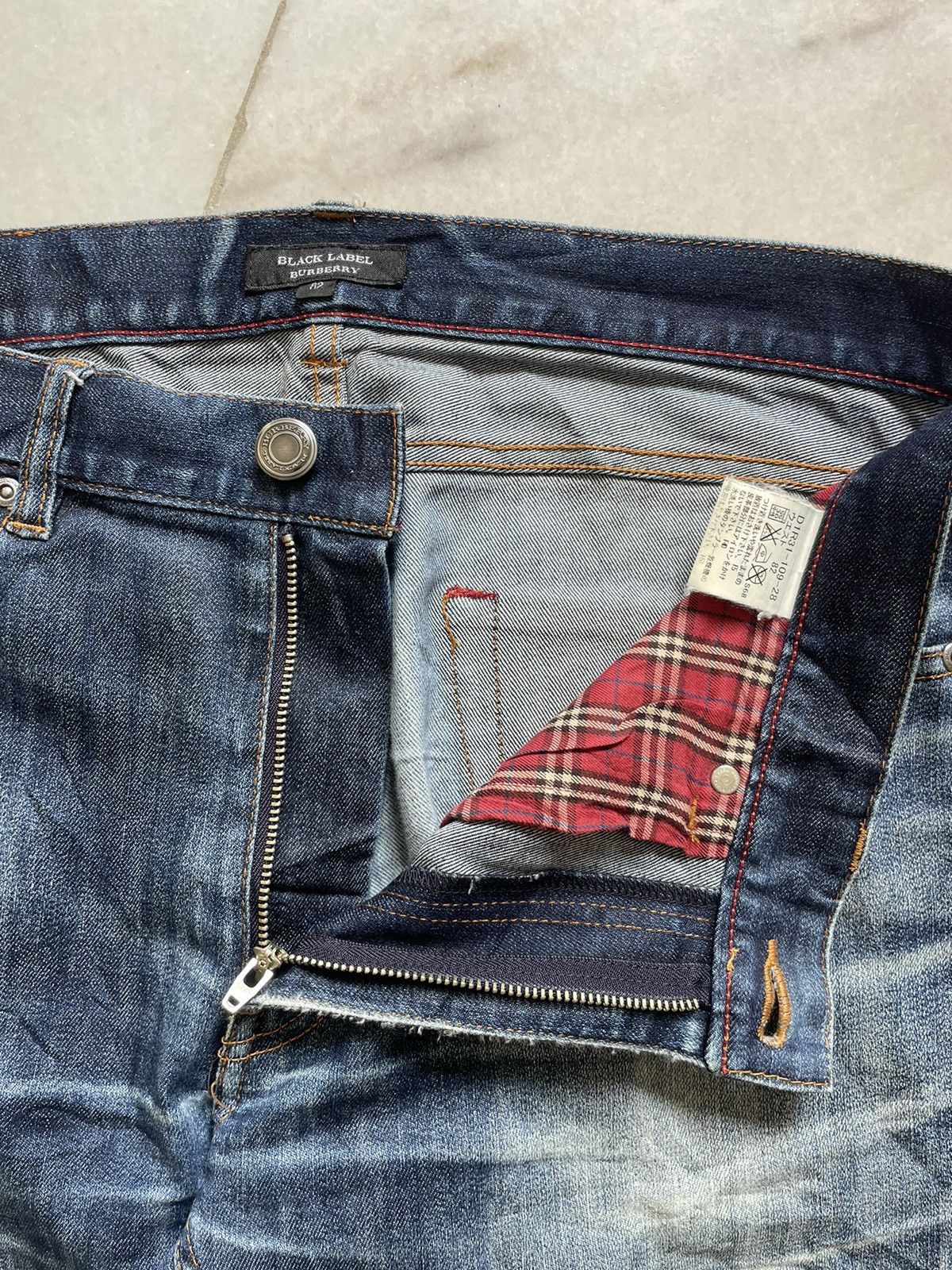 Burberry Vintage Burberry Black Label Nova Check Jeans Size US 34 / EU 50 - 6 Thumbnail