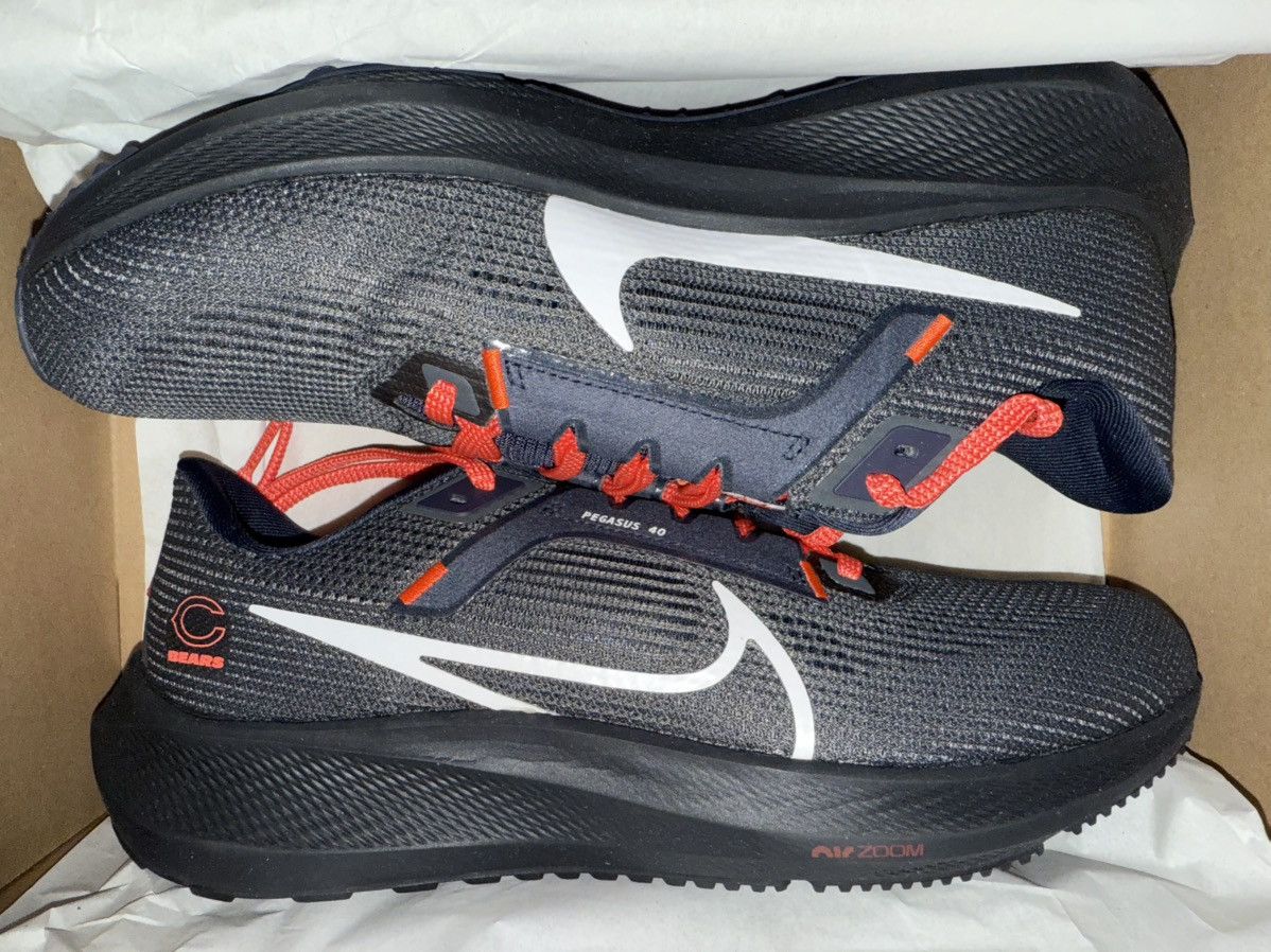 Nike Nike Air Zoom Pegasus 40 NFL “Chicago Bears” New in Box! 9.5 Size US 9.5 / EU 42-43 - 8 Thumbnail