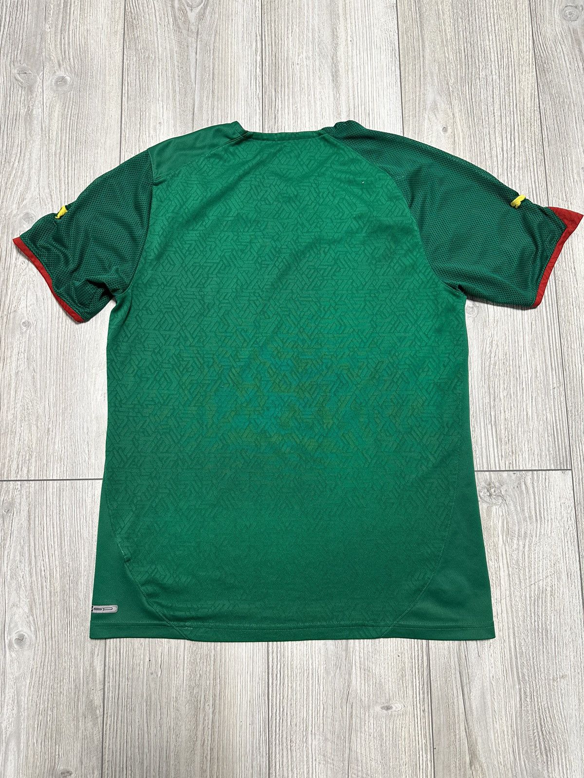 Puma Vintage CAMEROON 2006/08 Home Shirt PUMA Size US M / EU 48-50 / 2 - 8 Thumbnail