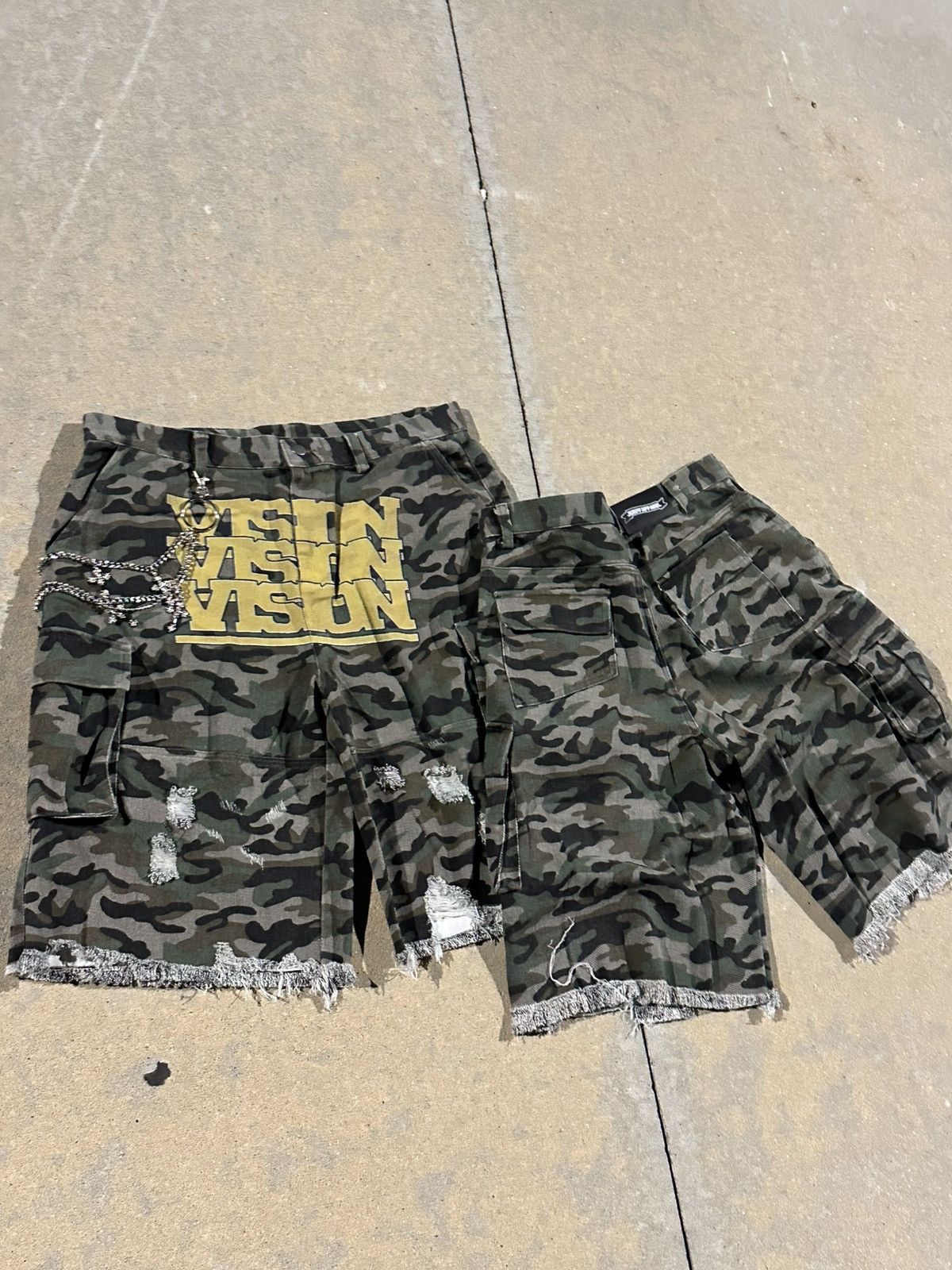 Other Vision camo cargo shorts Size US 34 / EU 50 - 1 Thumbnail